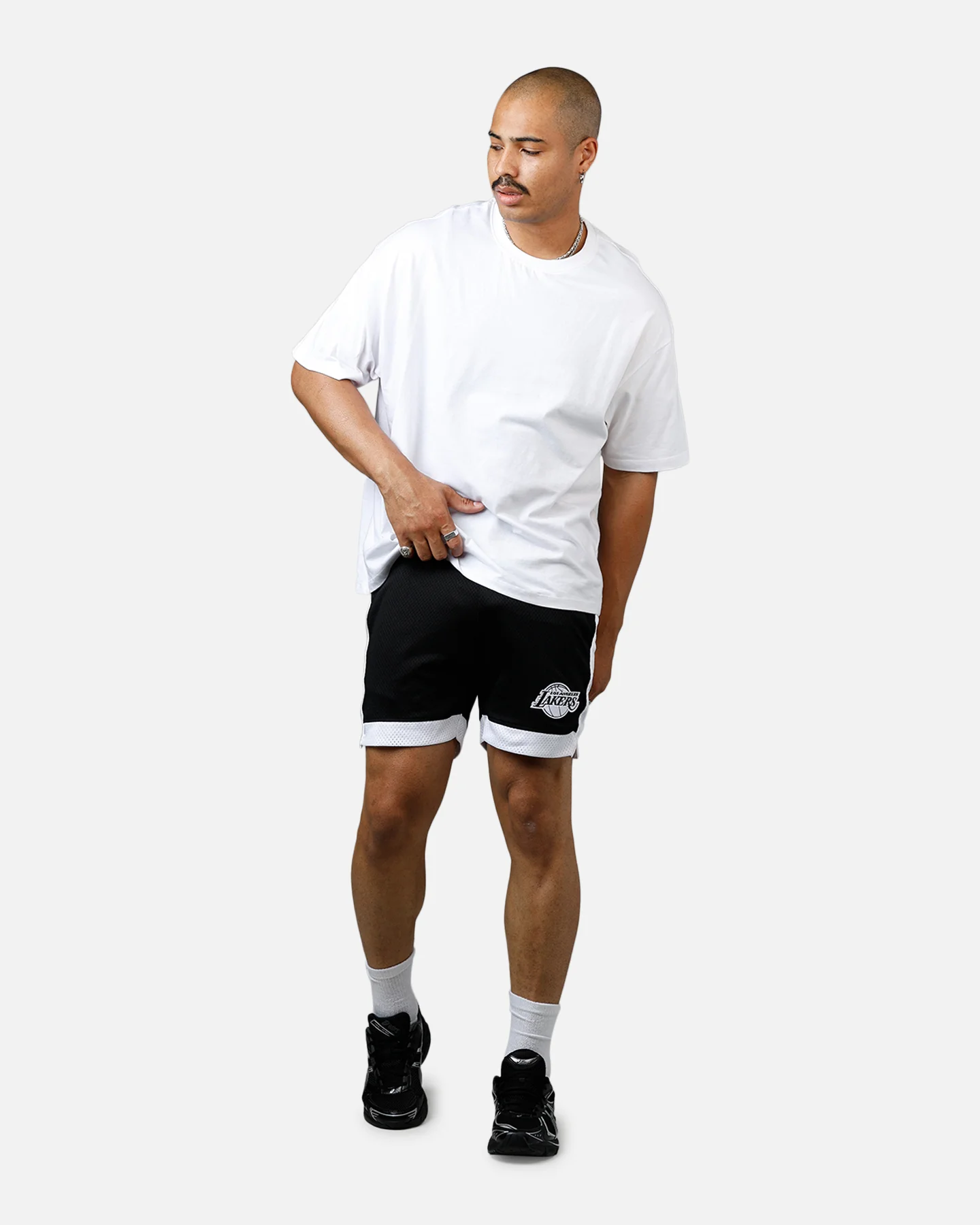 New Era Los Angeles Lakers Sport Class Shorts Black/White - Image 2