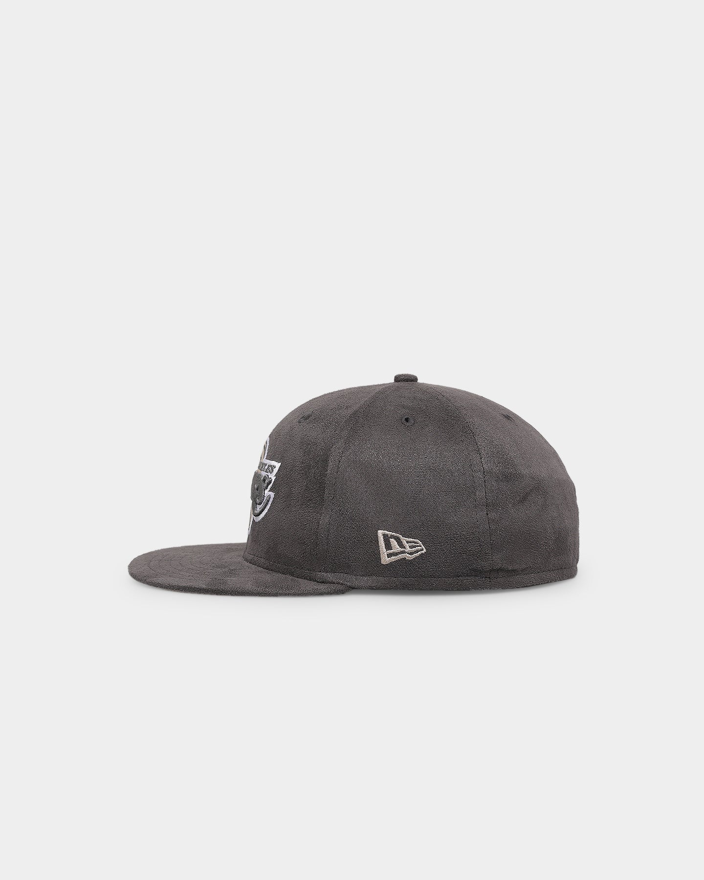 New Era Los Angeles Lakers 'Suedes Of Grey' 59FIFTY Fitted Grey - Image 6