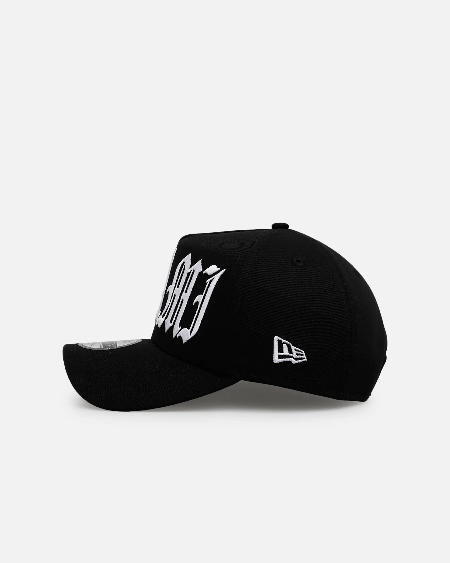New Era Miami Dolphins 'Oversized Gothic Script Crown' 9FORTY A-Frame Snapback Black/White - Image 4