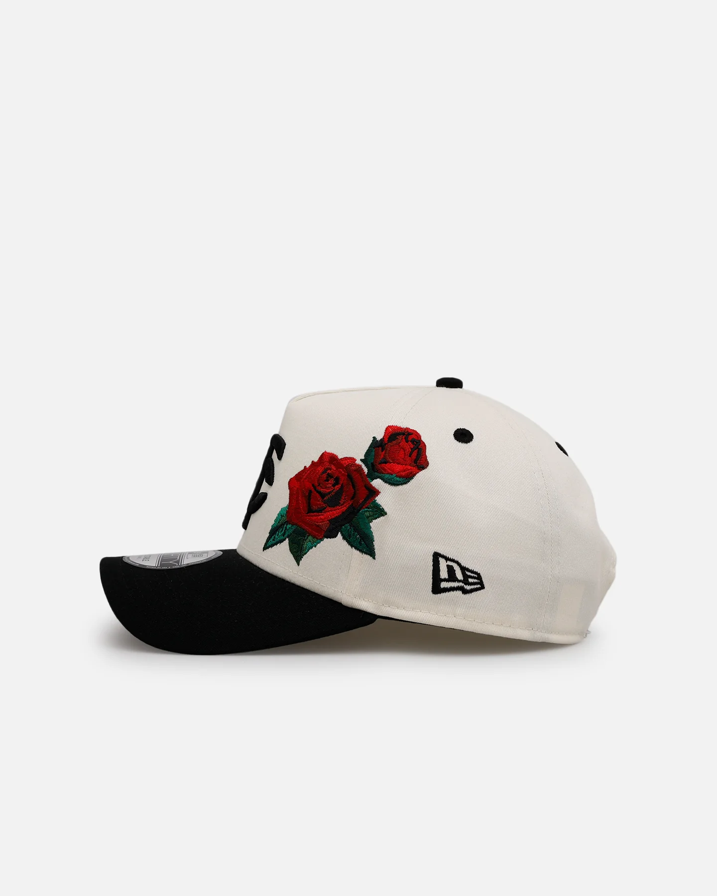 New Era Minnesota Twins 'Chrome Black Roses' 9FORTY A-Frame Snapback Chrome/Black - Image 4