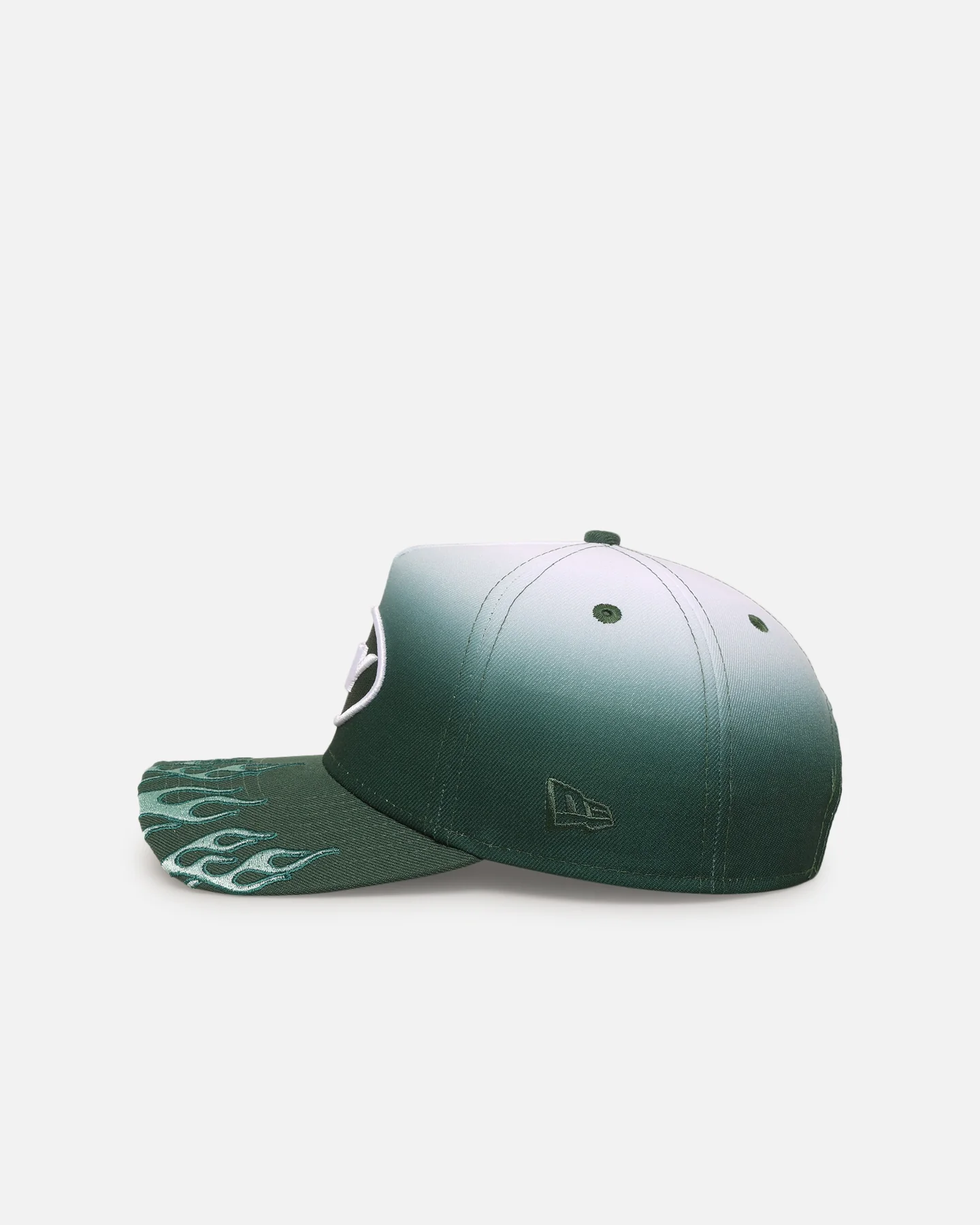 New Era New York Jets 'Sundyed Flames' 9FORTY A-Frame Snapback Pine Green - Image 4