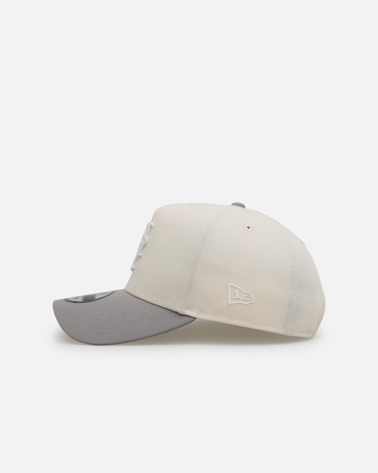 New Era New York Mets 'Too Clean' 9FORTY A-Frame Snapback Chrome - Image 4