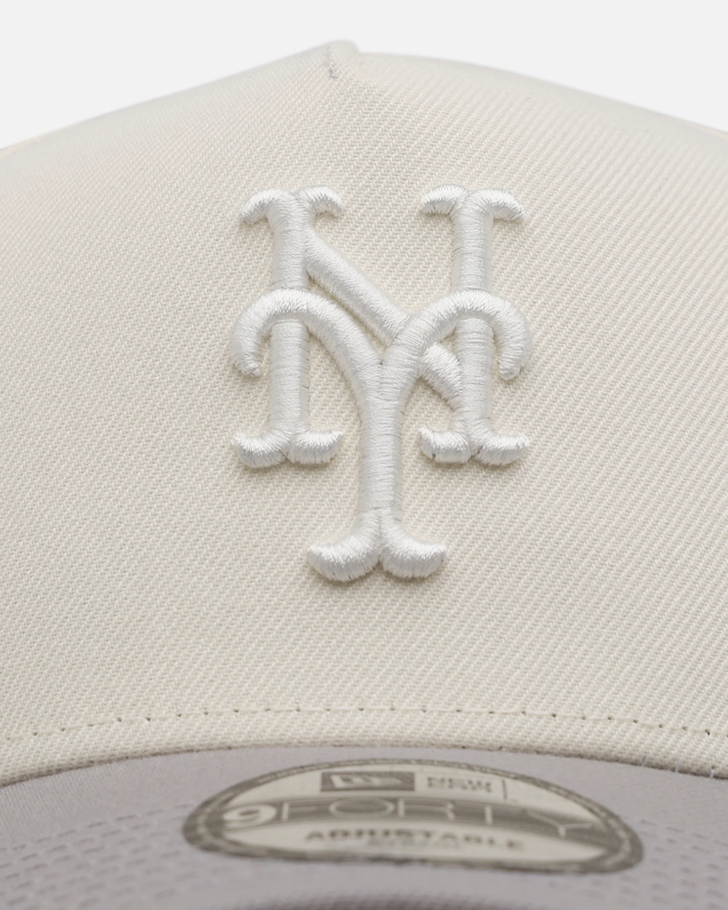 New Era New York Mets 'Too Clean' 9FORTY A-Frame Snapback Chrome - Image 5