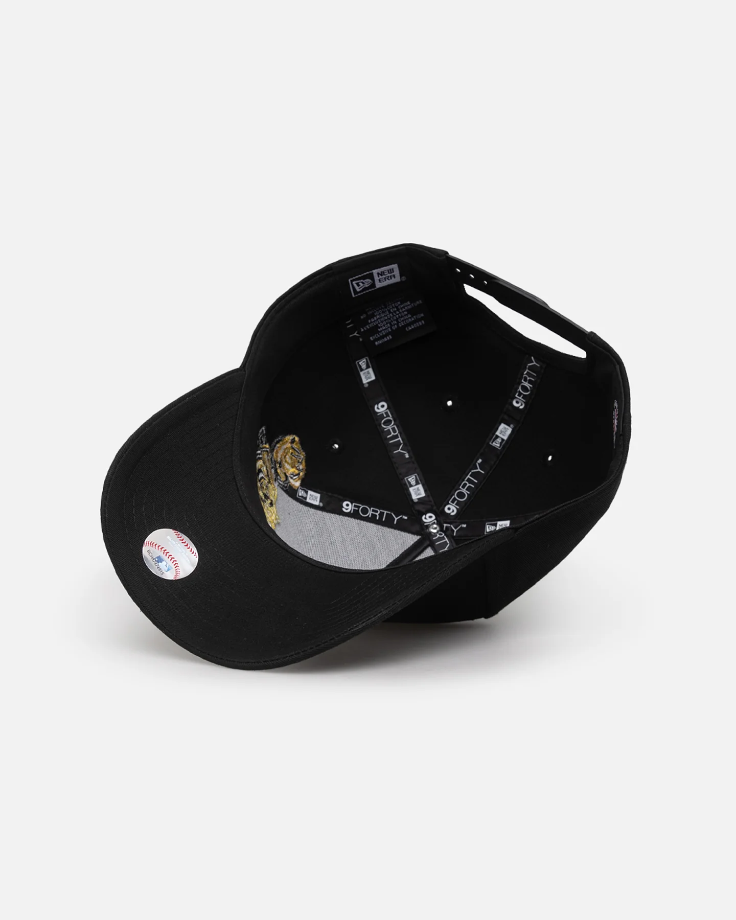 New Era New York Yankees 'Gold Rose Embroidery' 9FORTY A-Frame Snapback Black/Gold - Image 6