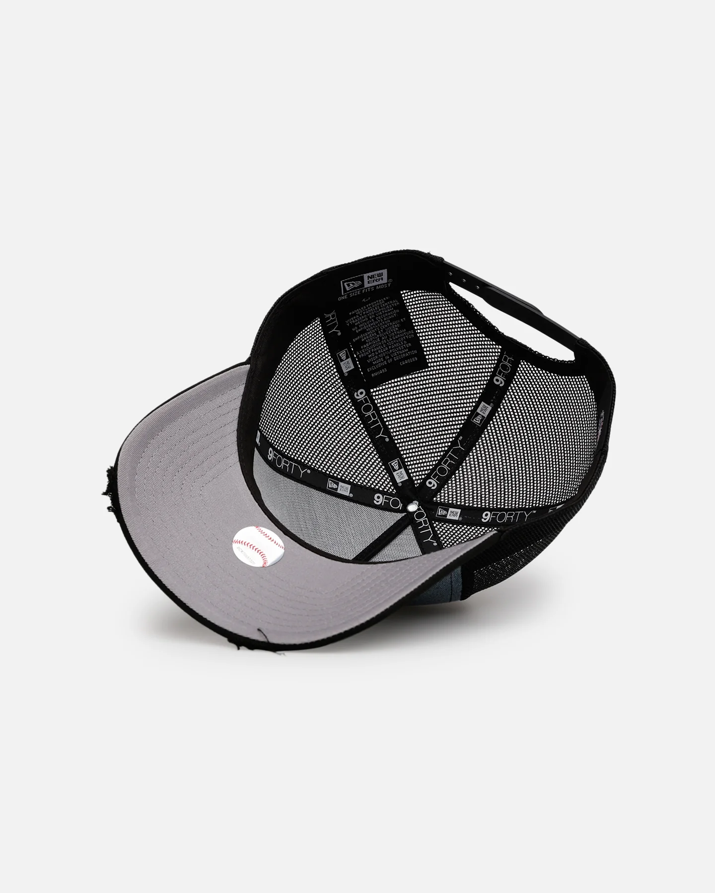 New Era New York Yankees 'Bleach' 9FORTY A-Frame Trucker Snapback Denim - Image 6