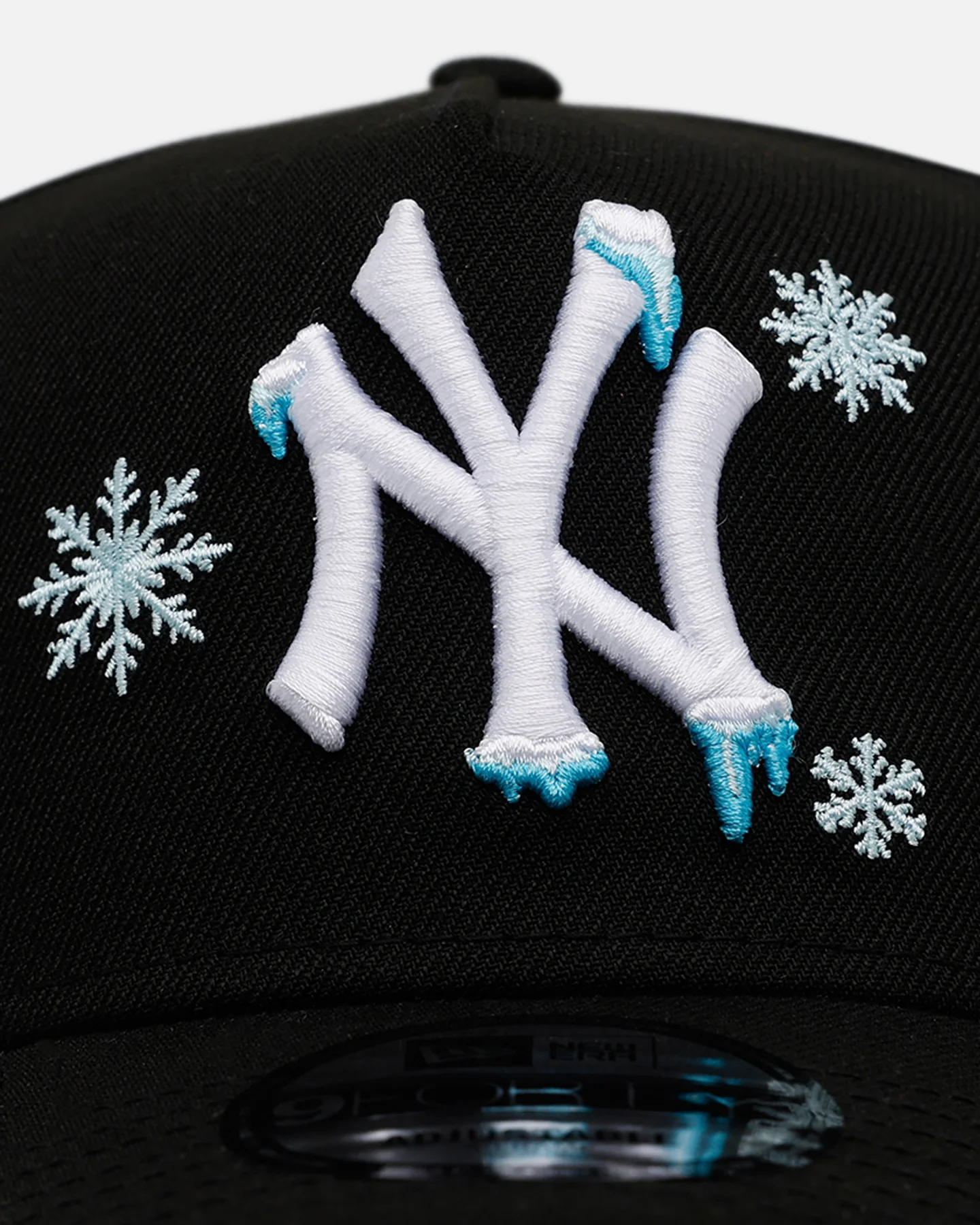 New Era New York Yankees 'Cold As Ice' 9FORTY A-Frame Snapback Black - Image 5