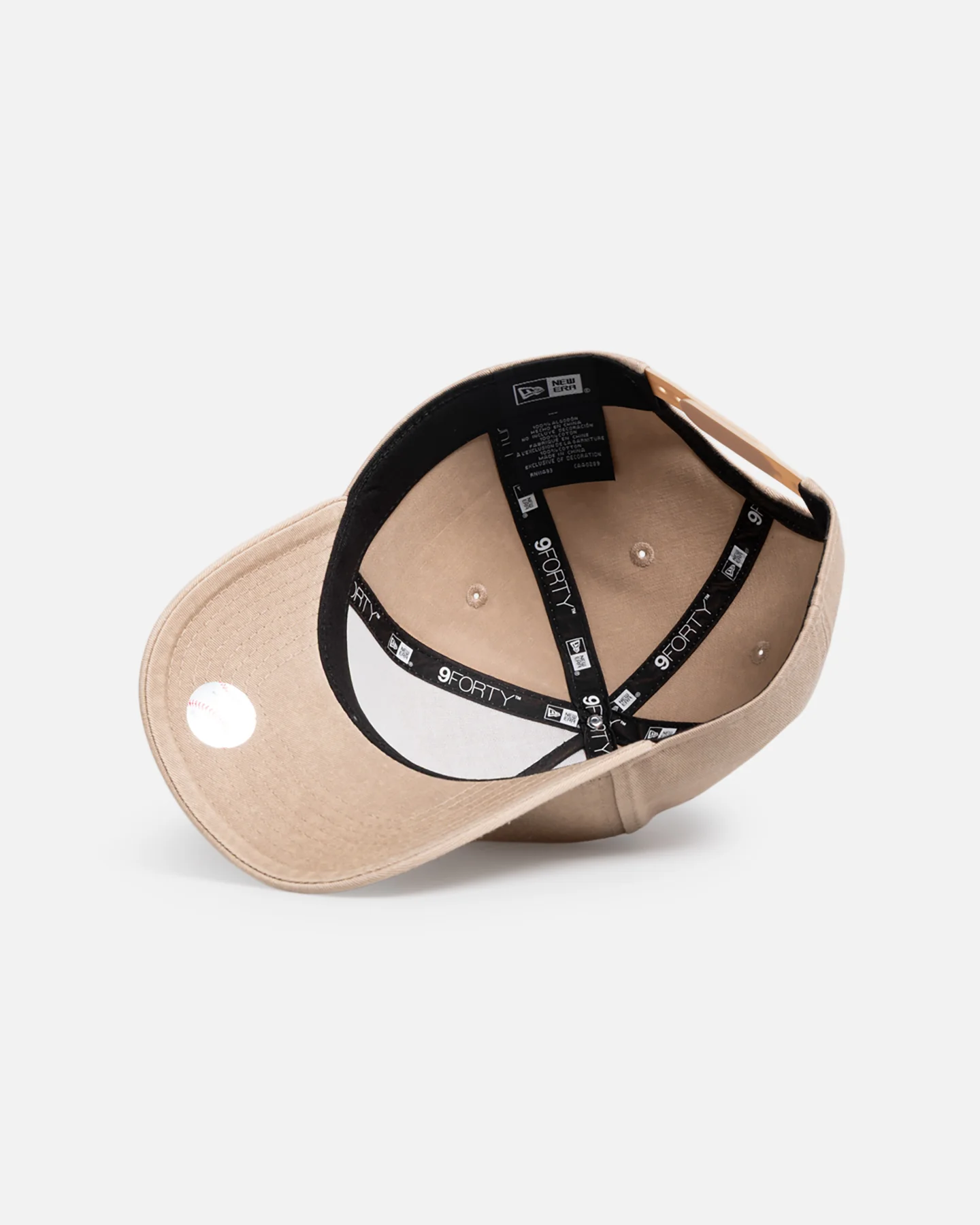 New Era New York Yankees 'Dirty Wash' 9FORTY A-Frame Snapback Camel - Image 6