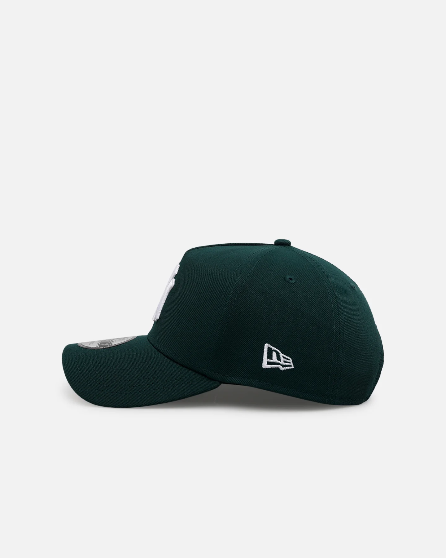 New Era New York Yankees 'Evergreen' 9FORTY A-Frame Snapback Dark Green - Image 4