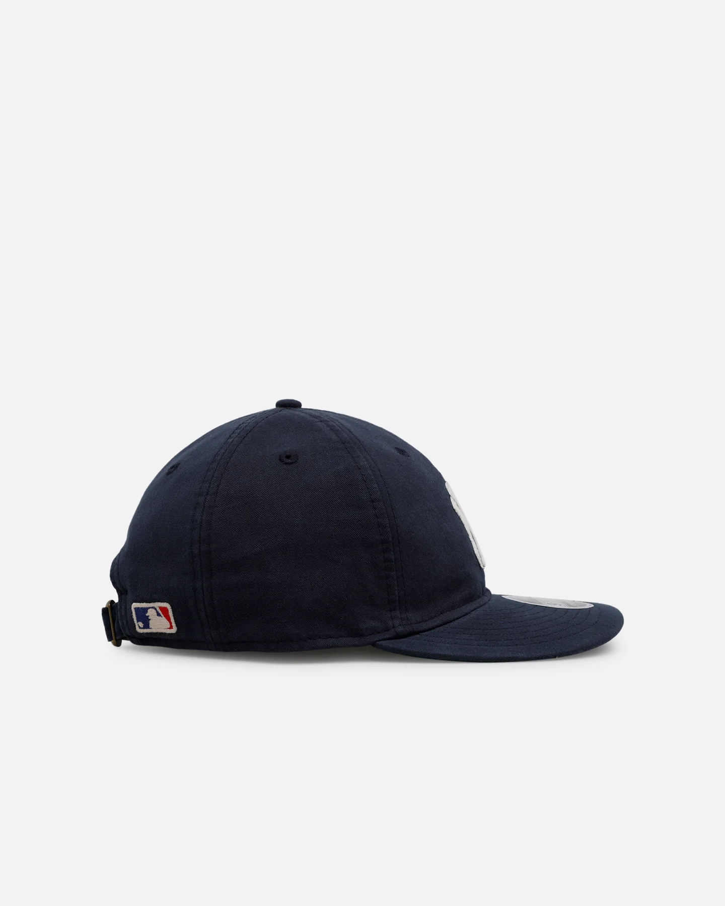 New Era New York Yankees 'Felt Logo' 9FIFTY Retro Crown Strapback Navy - Image 3