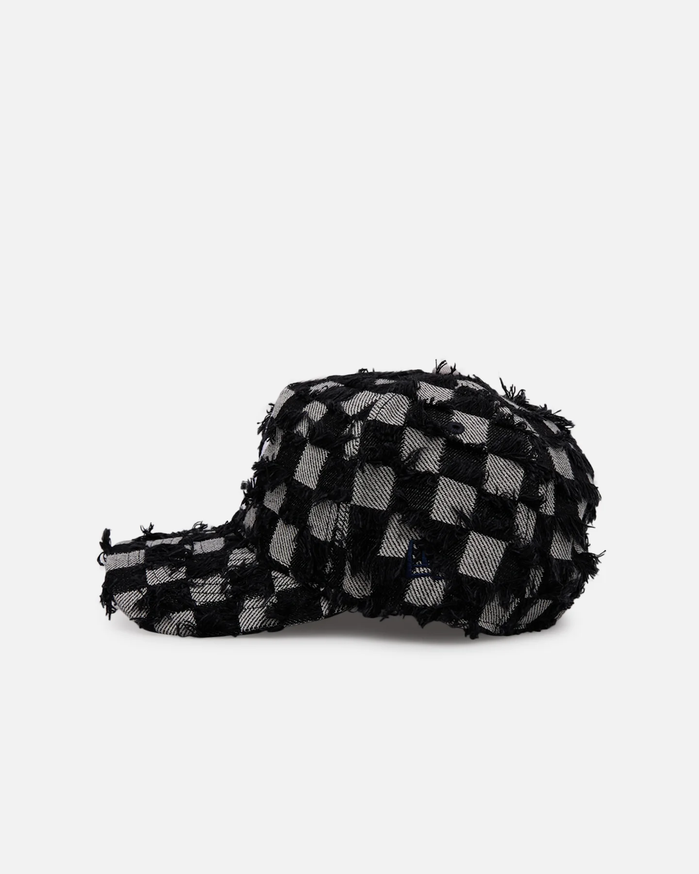 New Era New York Yankees 'Frayed Checkerboard' 9FORTY A-Frame Snapback Black/Grey - Image 4