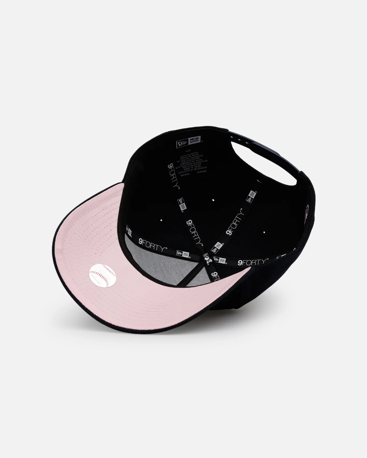 New Era New York Yankees 'Team Color Hearts' 9FORTY A-Frame Snapback Navy - Image 6