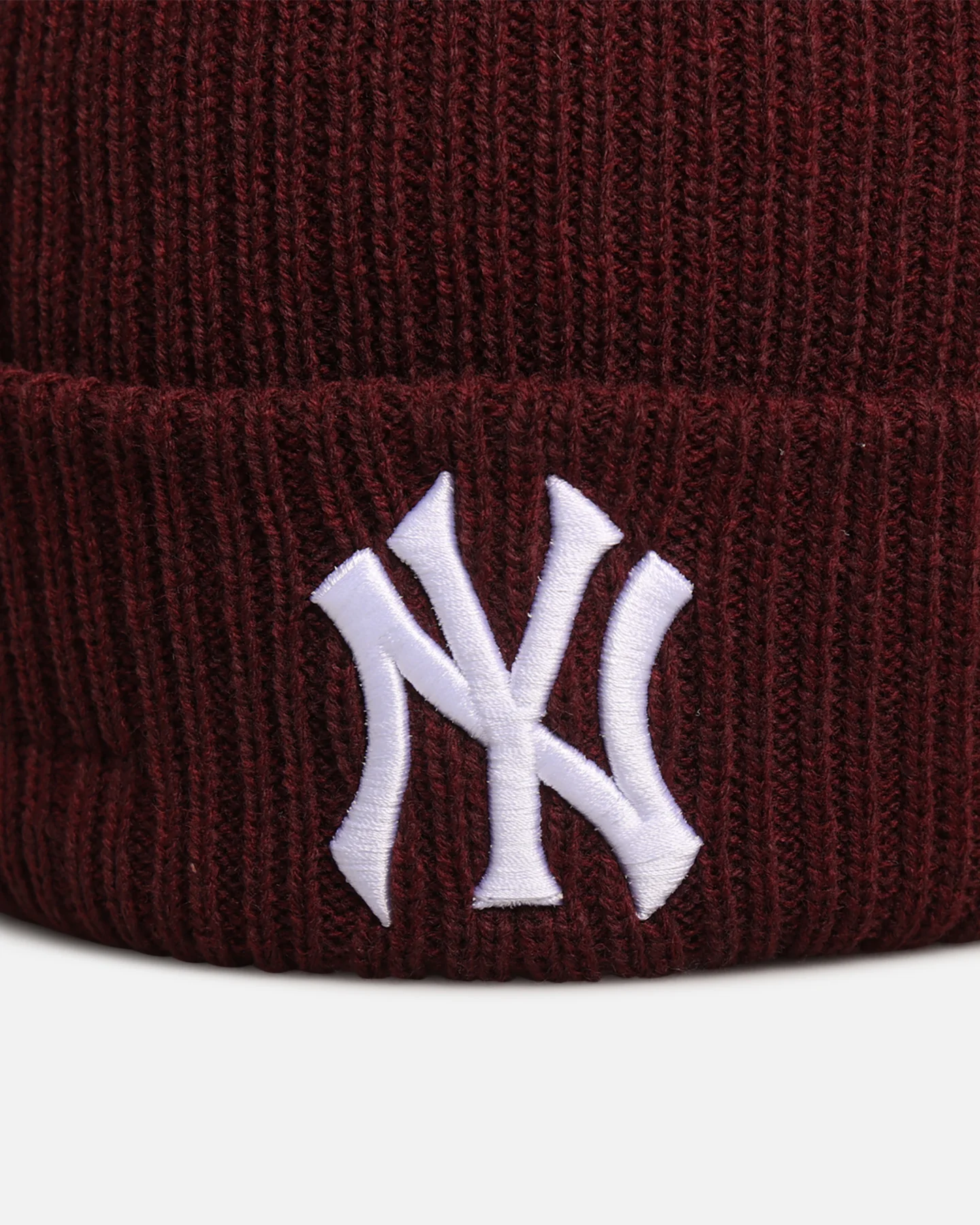 New Era New York Yankees 'Melange' Knitted Beanie Burgundy - Image 5