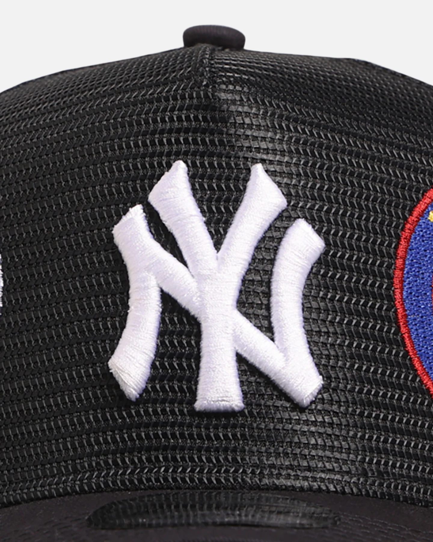 New Era New York Yankees 'Mesh Crown All Over Logos' 9FORTY A-Frame Snapback Official Team Colour - Image 5