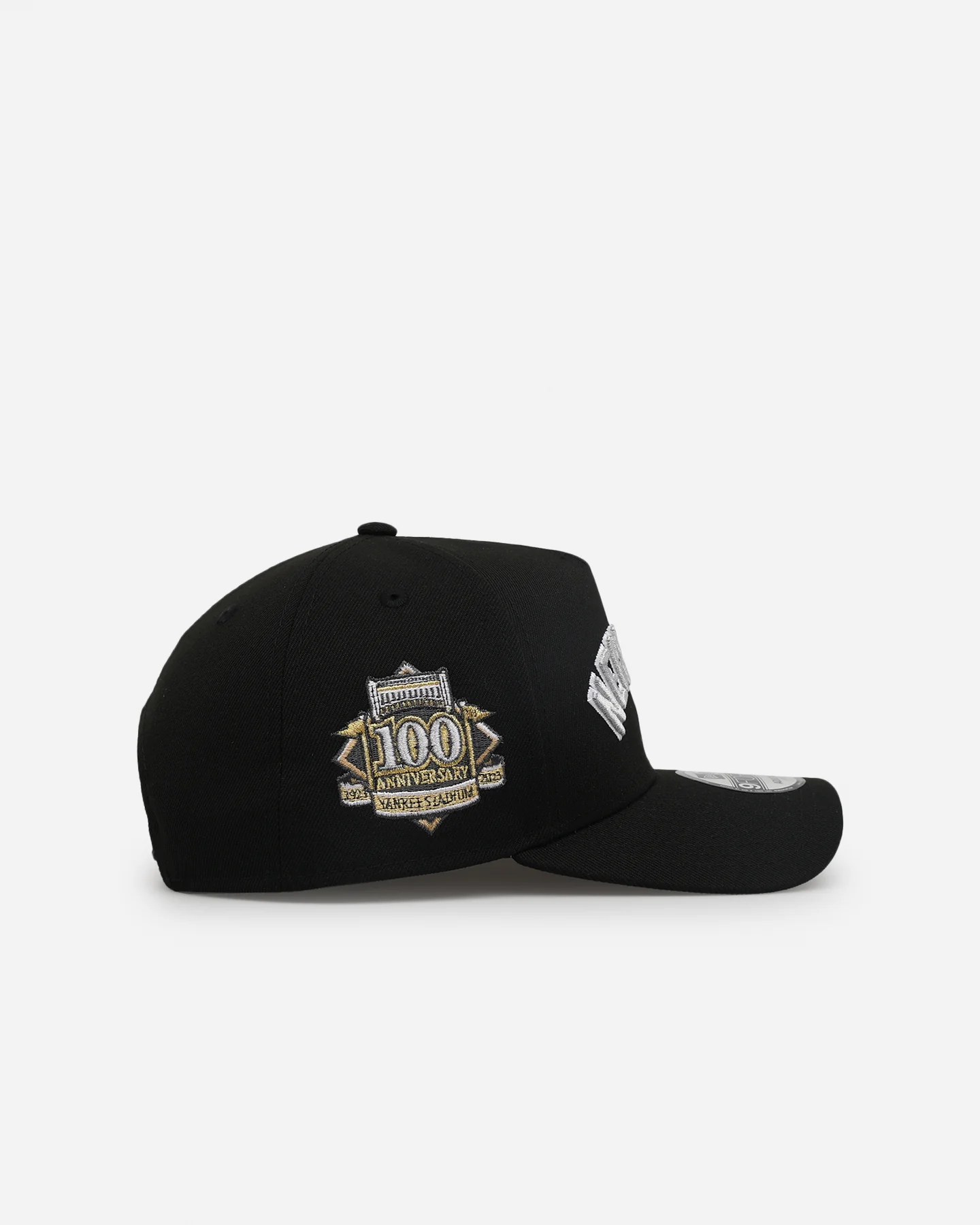 New Era New York Yankees 'Metallic Wordmark' 9FORTY A-Frame Snapback Black - Image 3