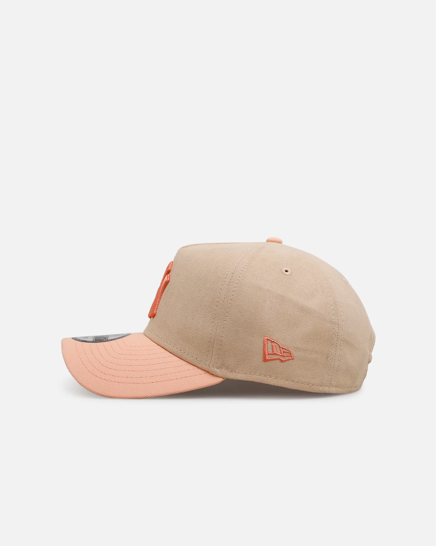 New Era New York Yankees 'Peach Suede' 9FORTY A-Frame Snapback Peach - Image 4