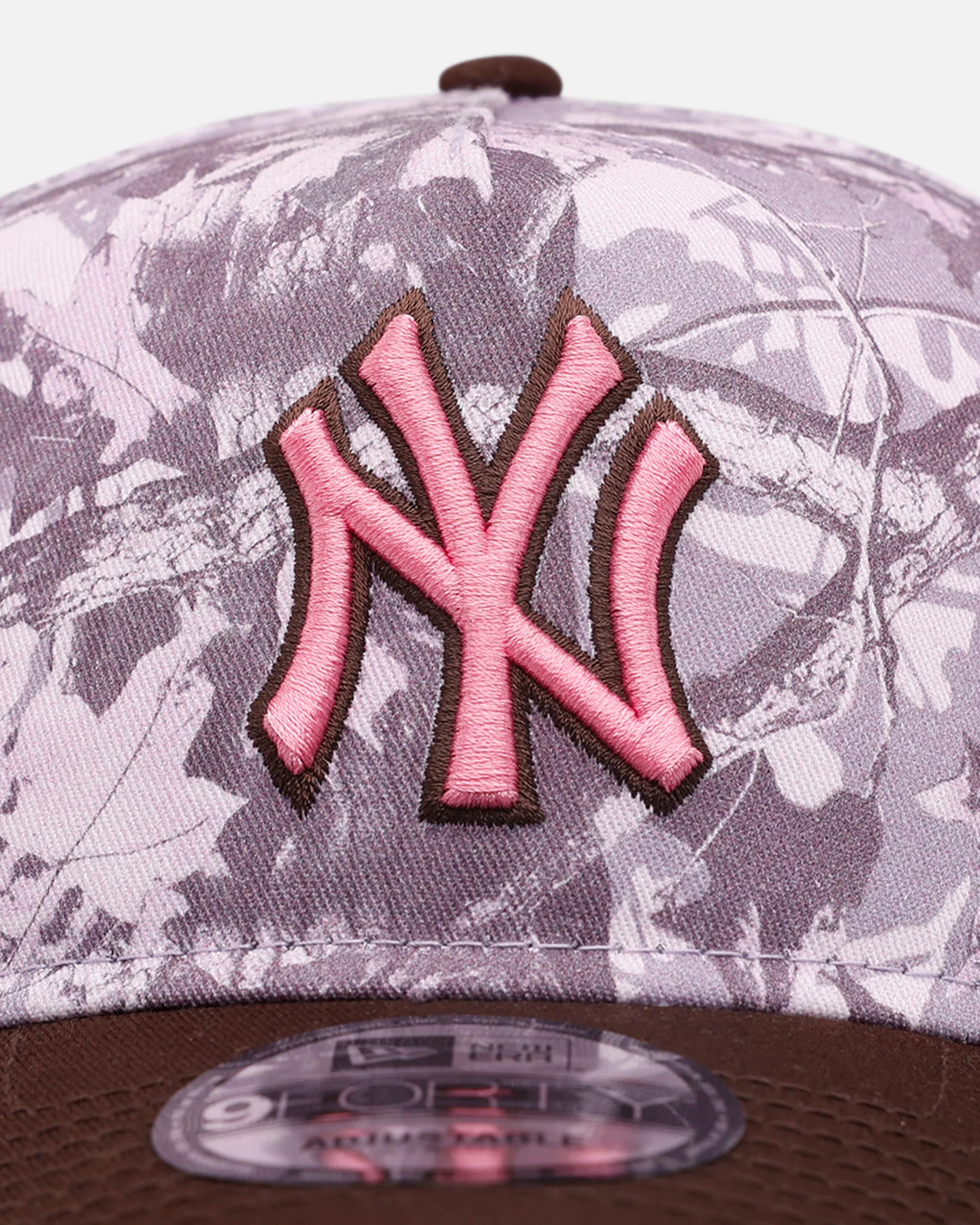 New Era New York Yankees 'Pink Tree Camo' 9FORTY A-Frame Snapback Pink - Image 5