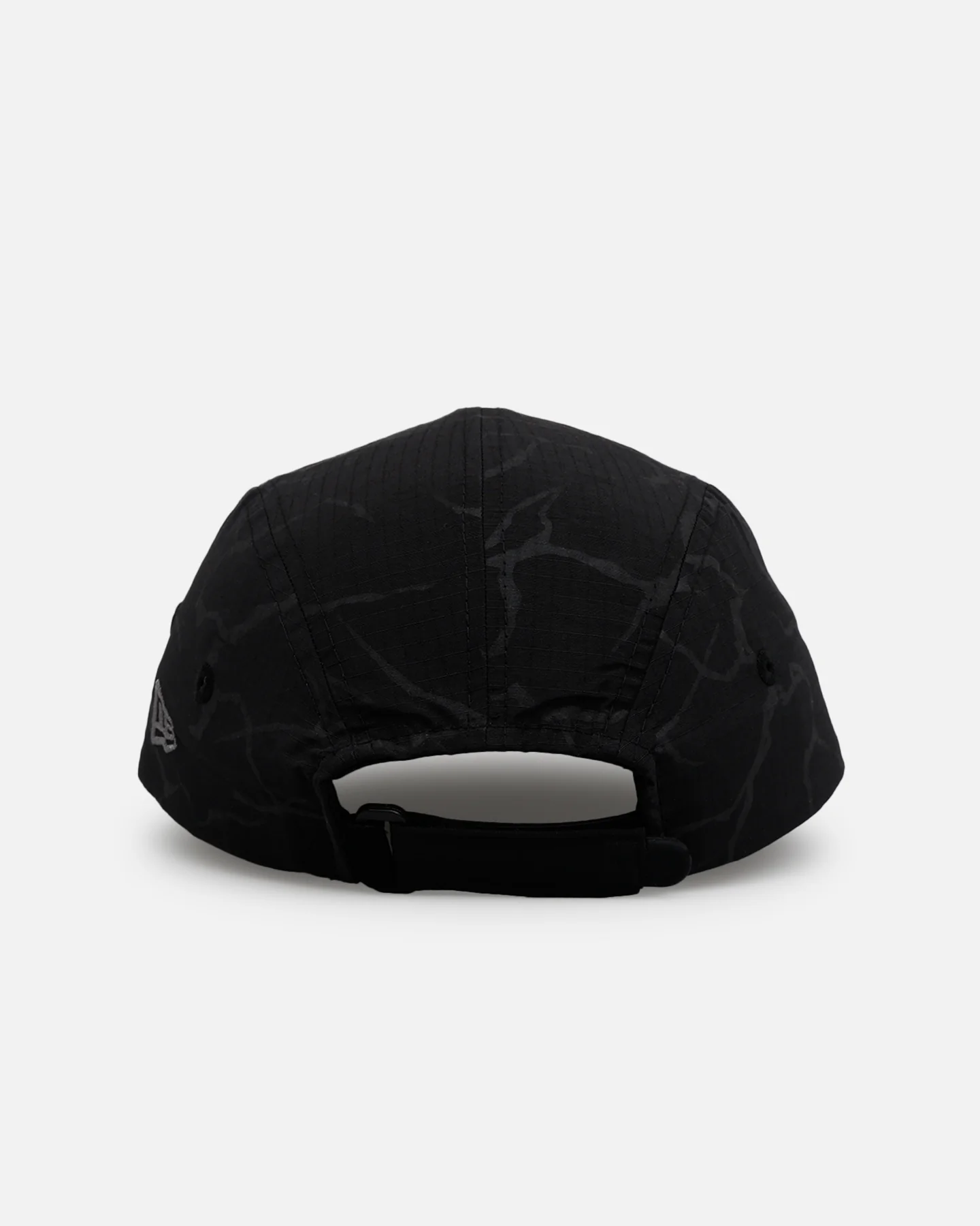 New Era New York Yankees 'Reflective Lightning' TWENTY9 Strapback Black - Image 2