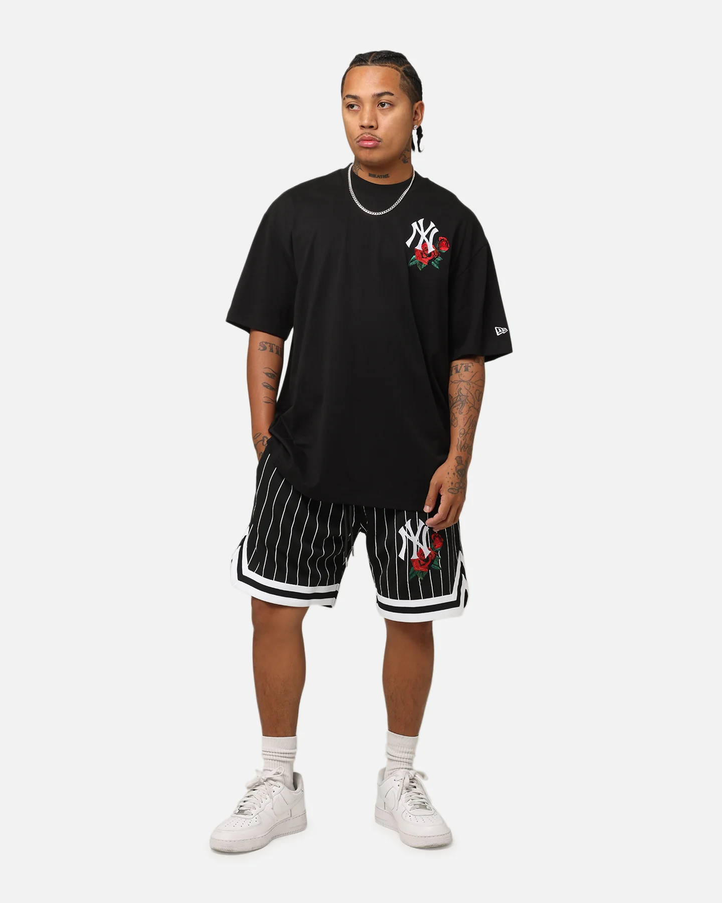 New Era New York Yankees Rose Oversized T-Shirt Black - Image 3