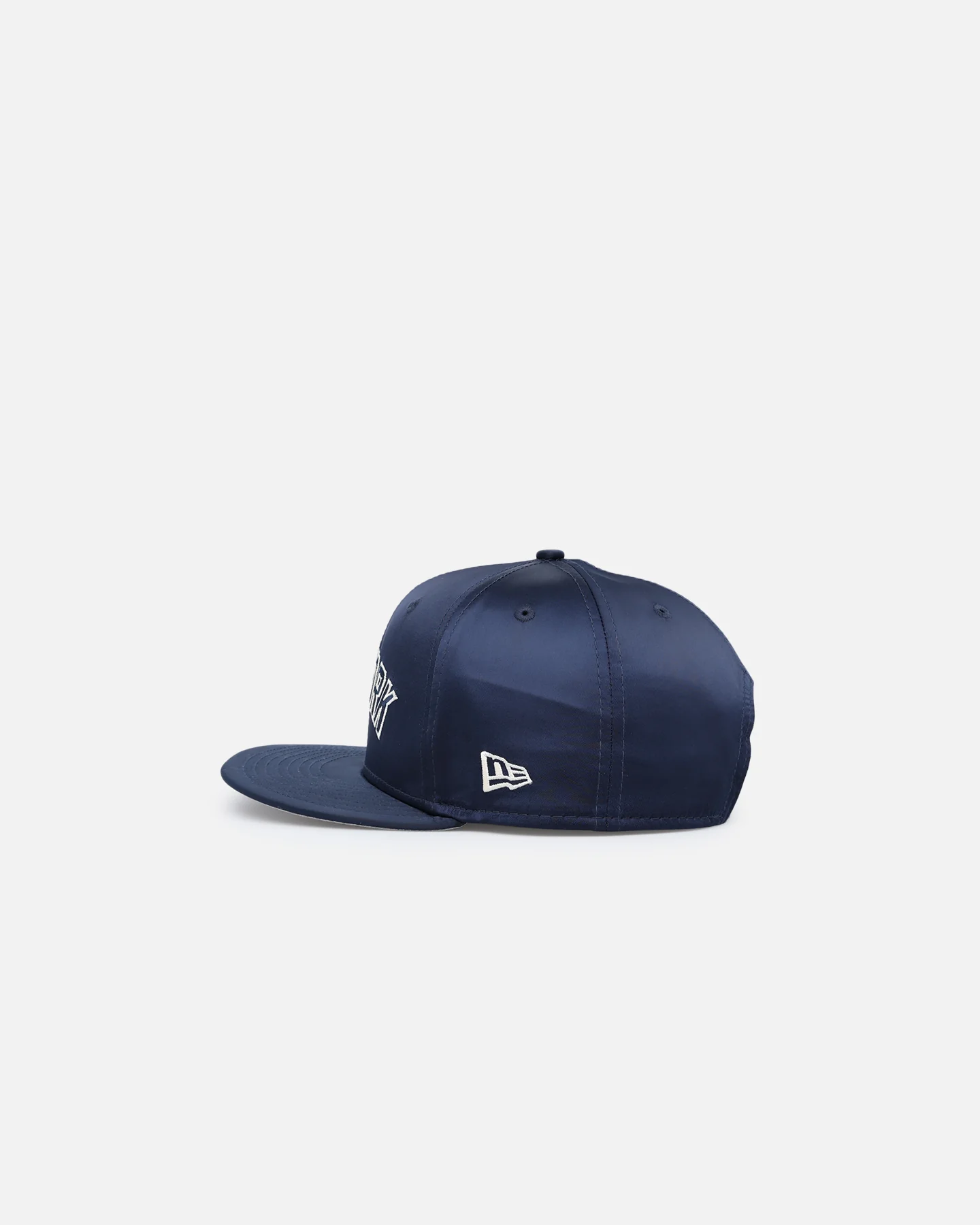 New Era New York Yankees 'Satin Script' 9FIFTY Snapback OTC - Image 4