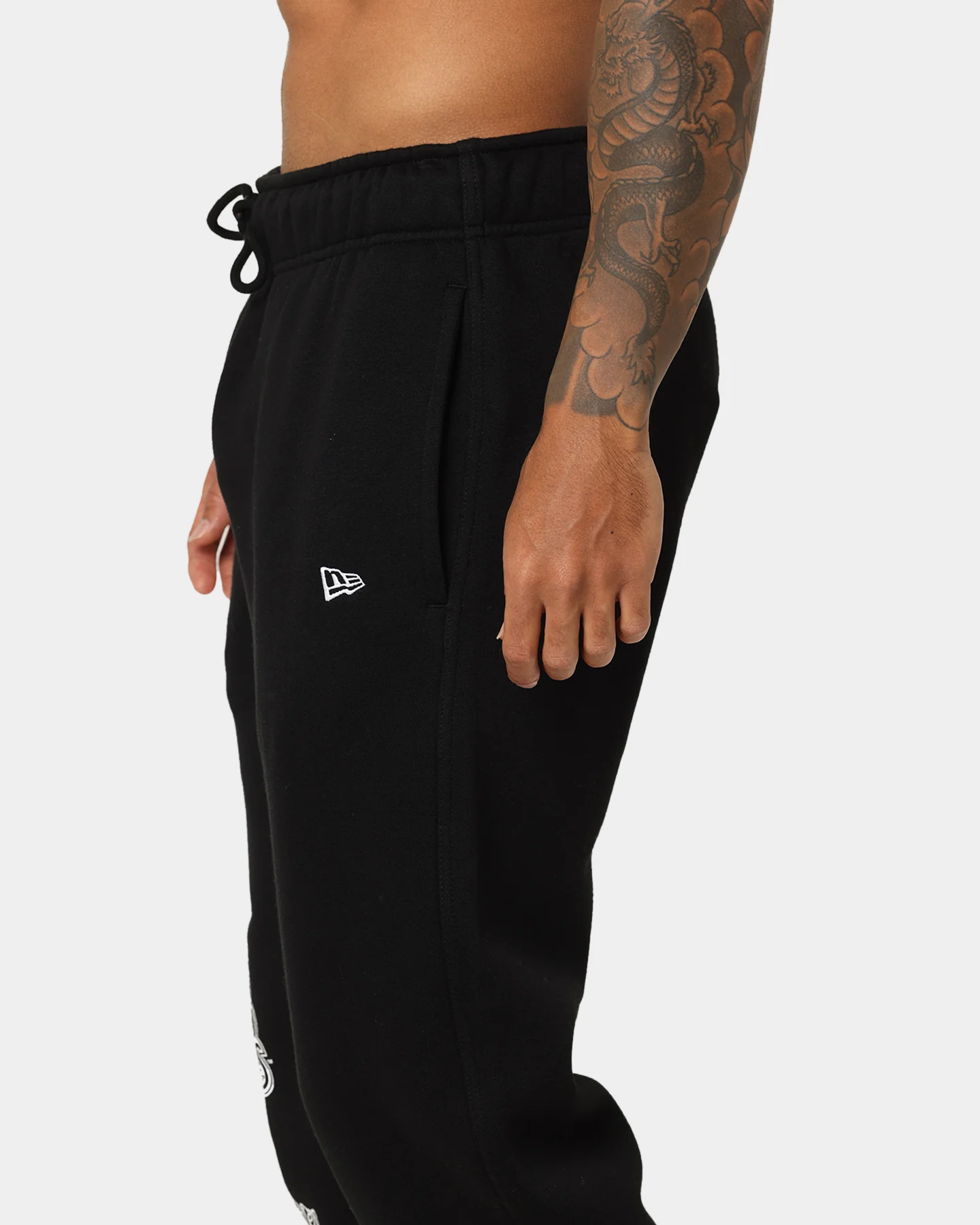 New Era New York Yankees Track Pants Black/White - Image 7