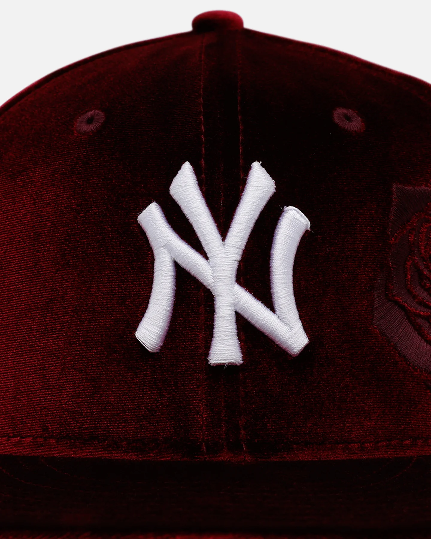 New Era New York Yankees 'Velvet Roses' 59FIFTY Fitted Maroon - Image 6