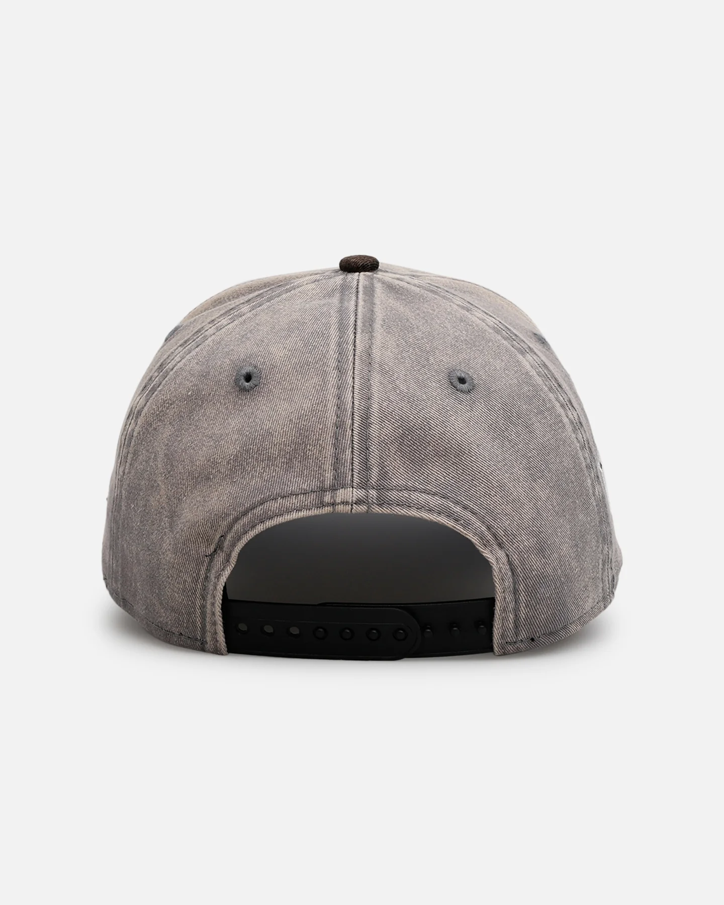 New Era New York Yankees 'Washed Storm Gray' 9FORTY A-Frame Snapback Gray - Image 2