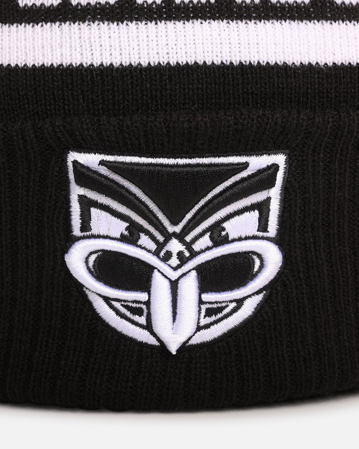 New Era New Zealand Warriors 'NRL Black White Beanies' Knitted Beanie Black - Image 5