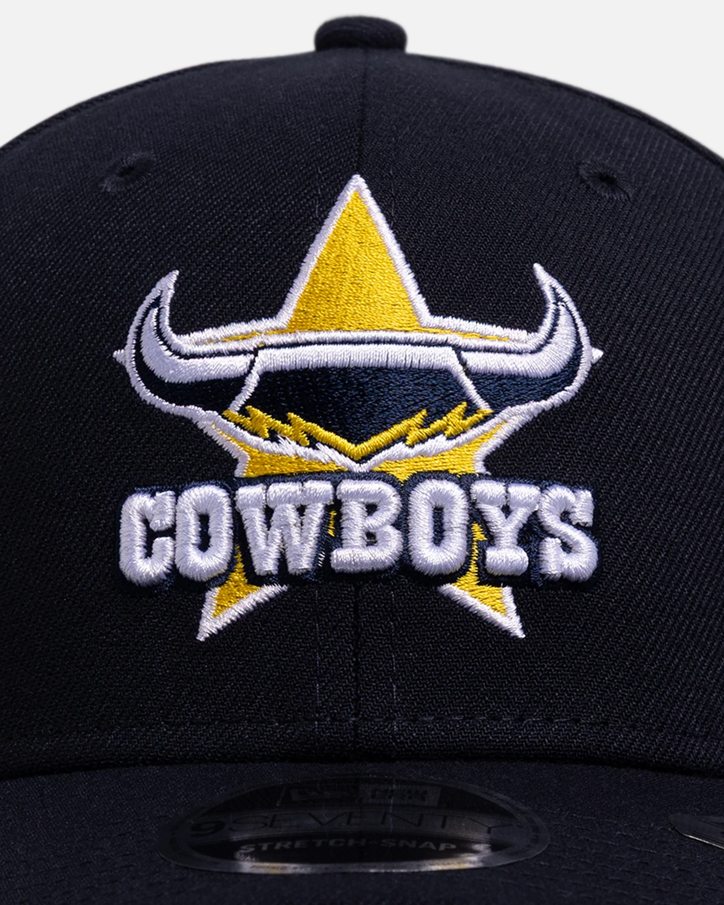 New Era North Queensland Cowboys 'NRL Vegas Round 2026' 9SEVENTY Stretch Snapback Official Team Colour - Image 5