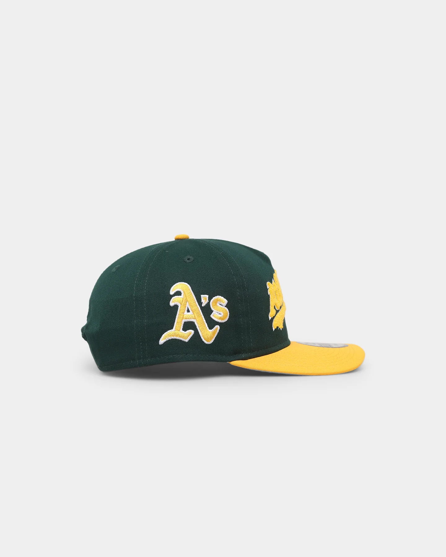 New Era Oakland Athletics 'Chenille' Golfer Snapback Dark Green - Image 3