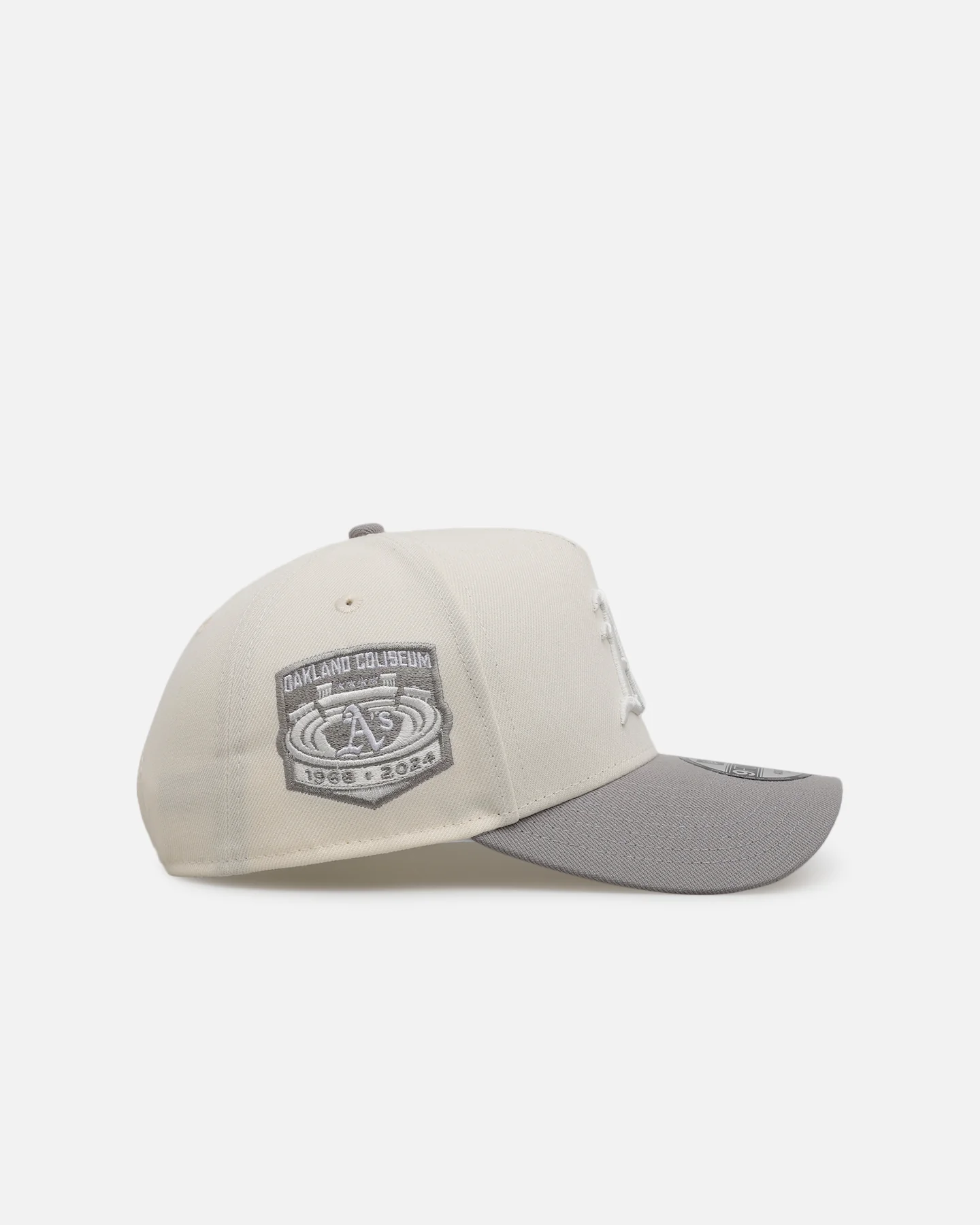 New Era Oakland Athletics 'Too Clean' 9FORTY A-Frame Snapback Chrome - Image 3