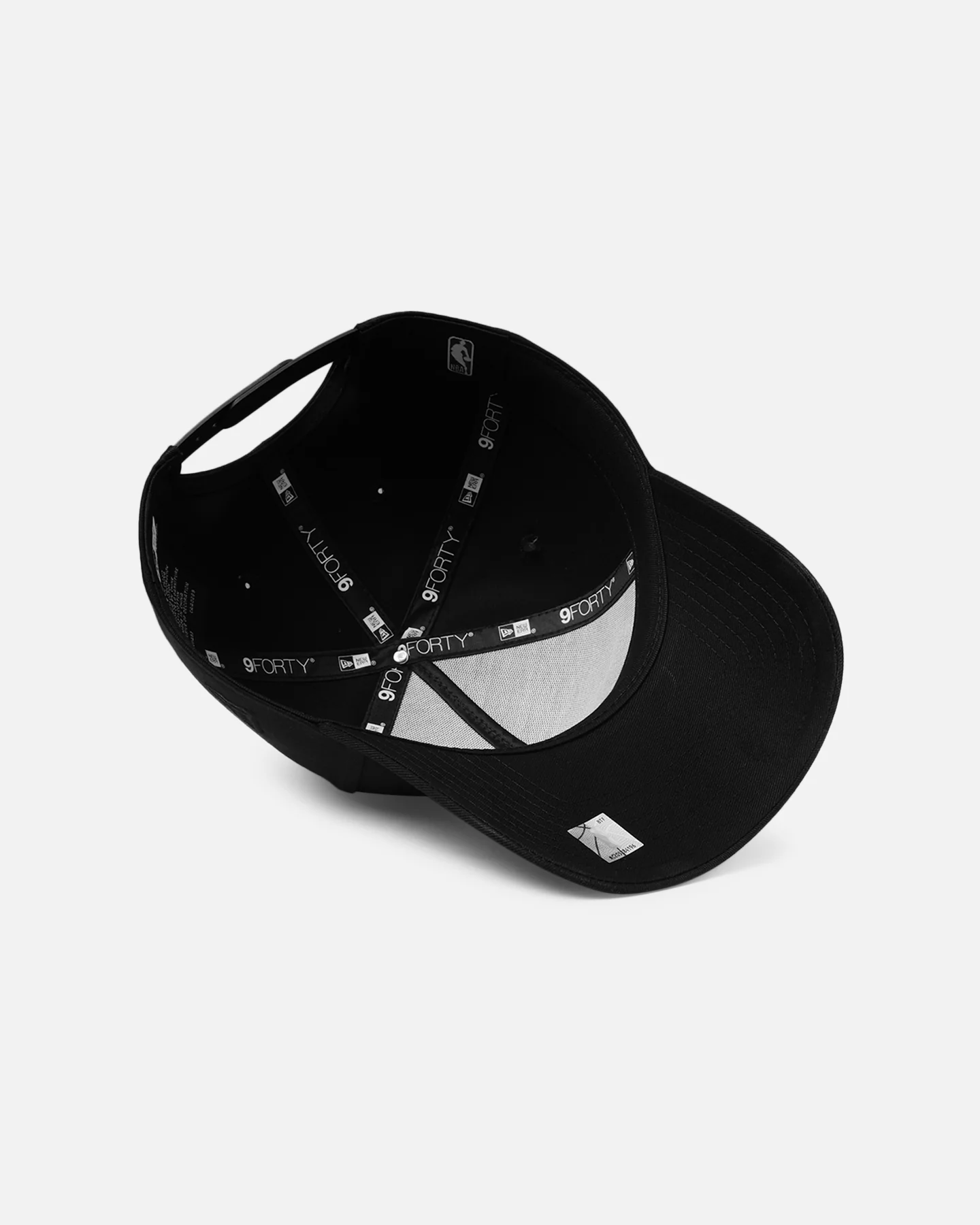 New Era Oklahoma City Thunder 'NBA Black On Black' 9FORTY A-Frame Snapback Black - Image 6