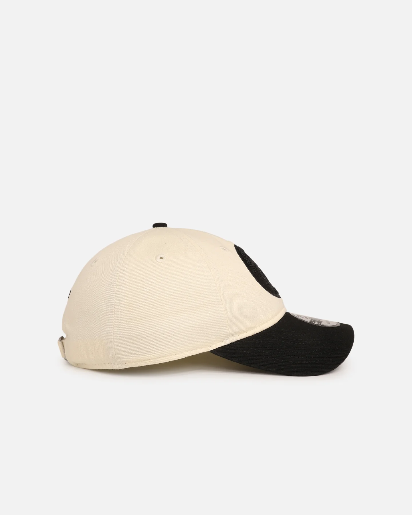 New Era Parramatta Eels 'NRL Two Tone' 9TWENTY Strapback Chrome White/Black - Image 3