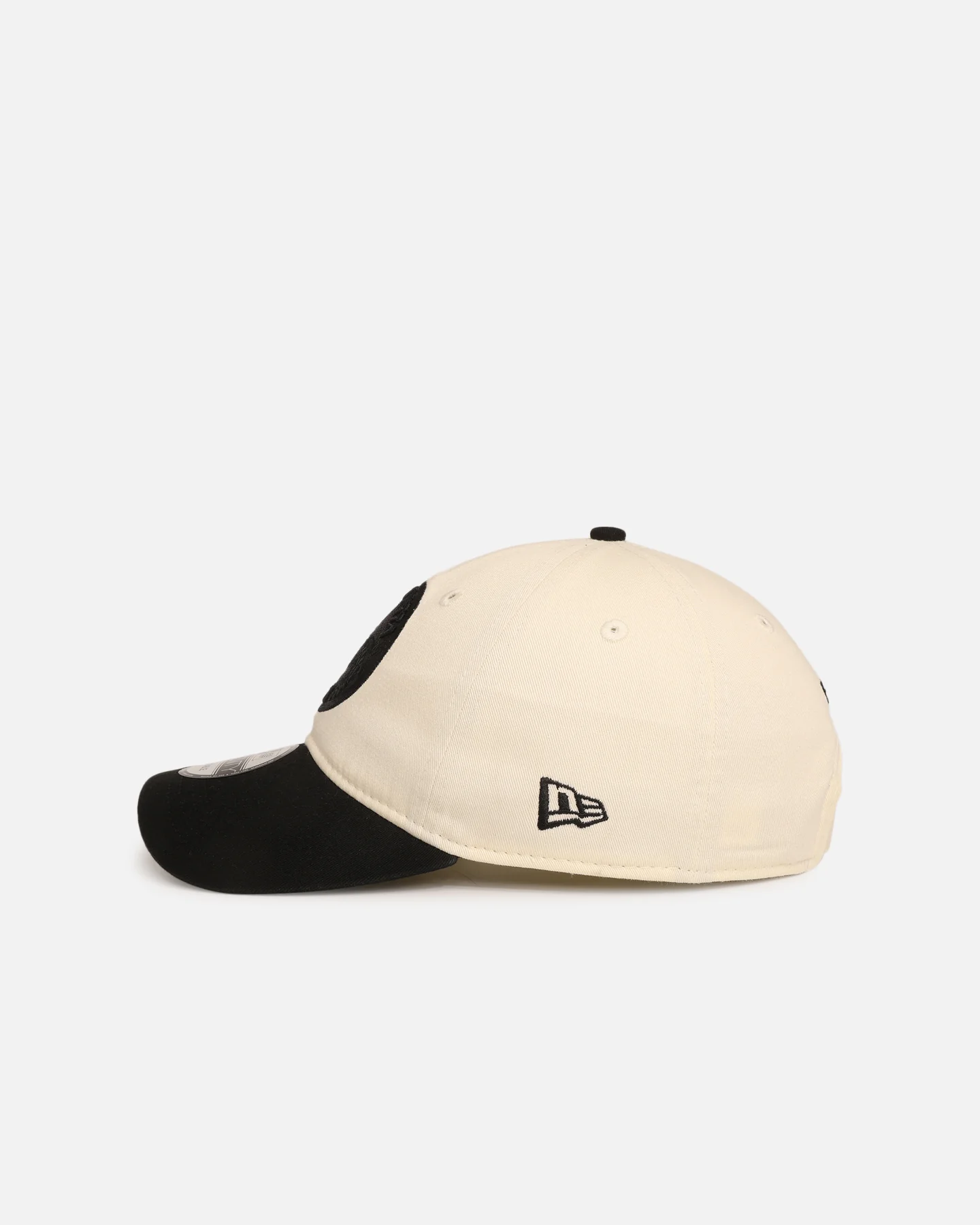New Era Parramatta Eels 'NRL Two Tone' 9TWENTY Strapback Chrome White/Black - Image 4