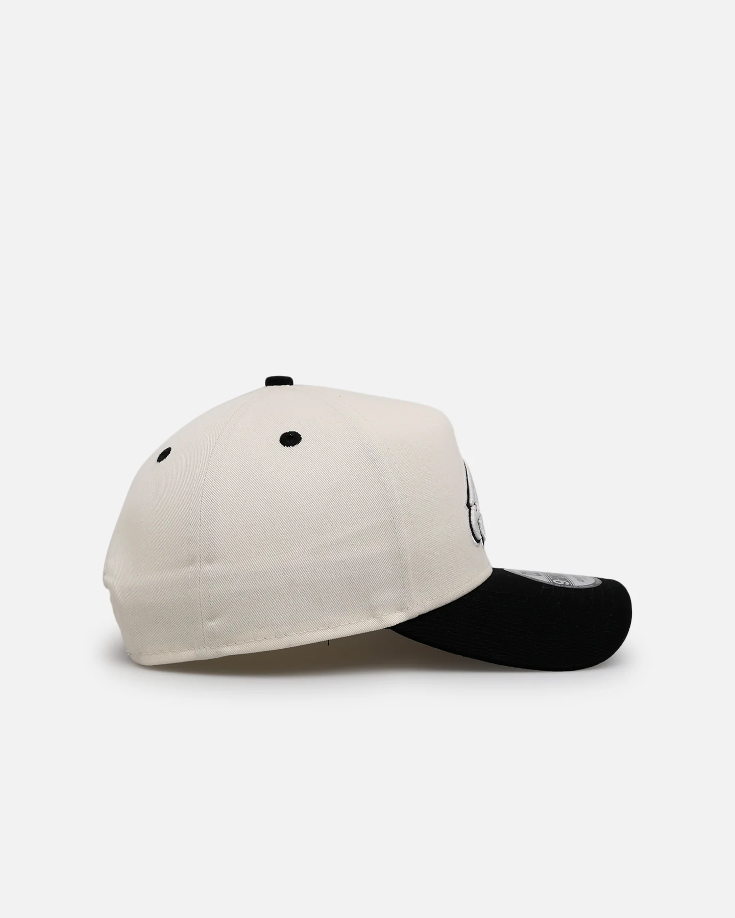 New Era Philadelphia Eagles 'Chrome Black Roses' 9FORTY A-Frame Snapback Chrome/Black - Image 3