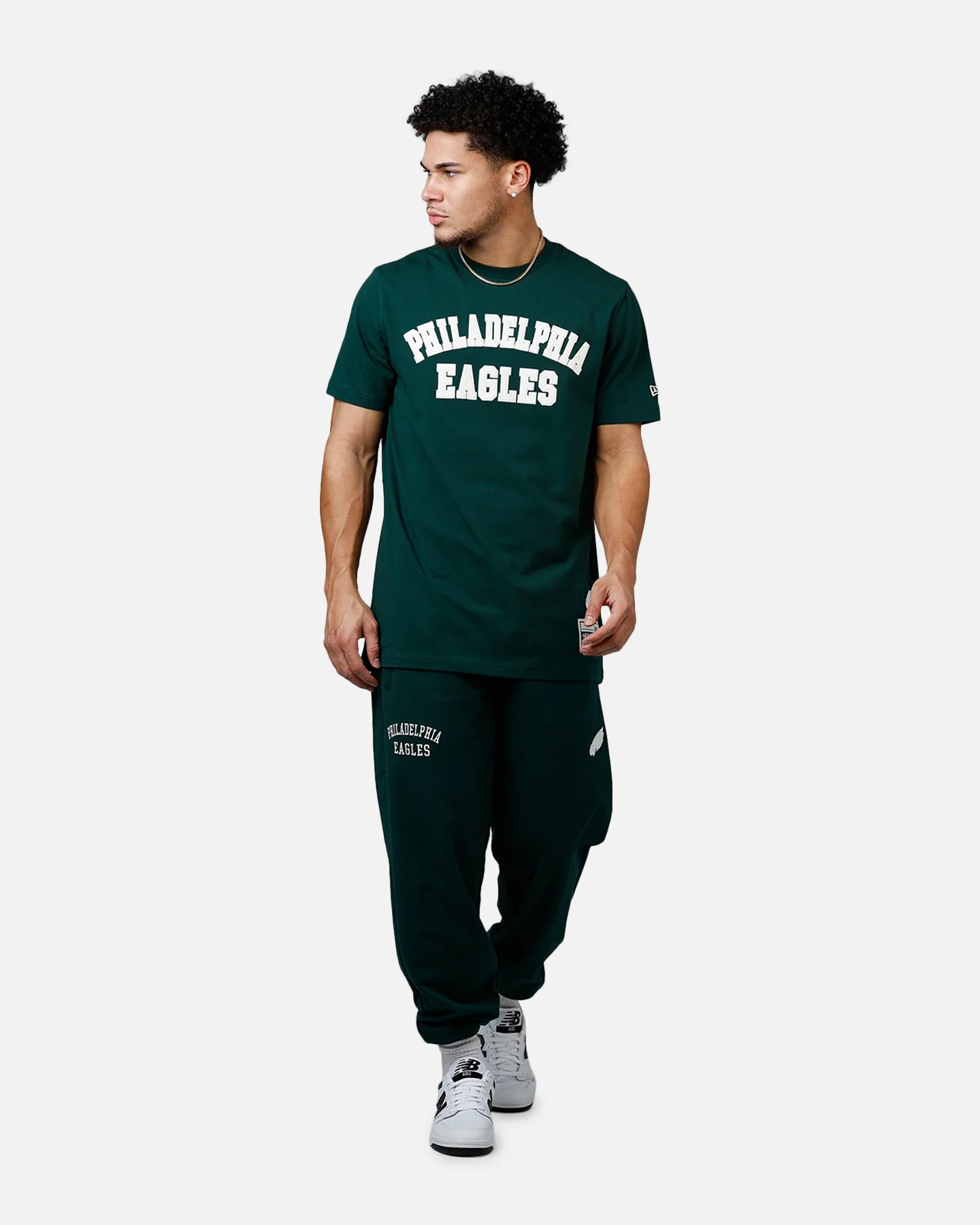 New Era Philadelphia Eagles Logo Select T-Shirt Dark Green - Image 3
