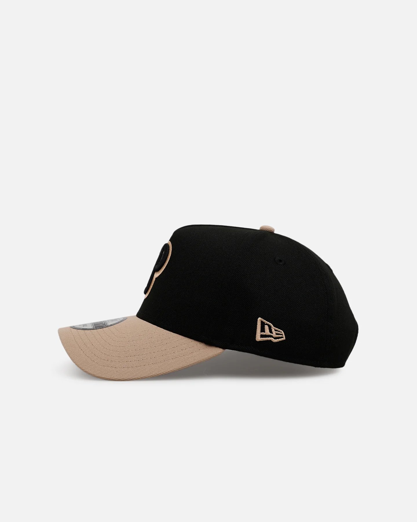 New Era Philadelphia Phillies 'Desert Nights' 9FORTY A-Frame Snapback Black/Camel - Image 4