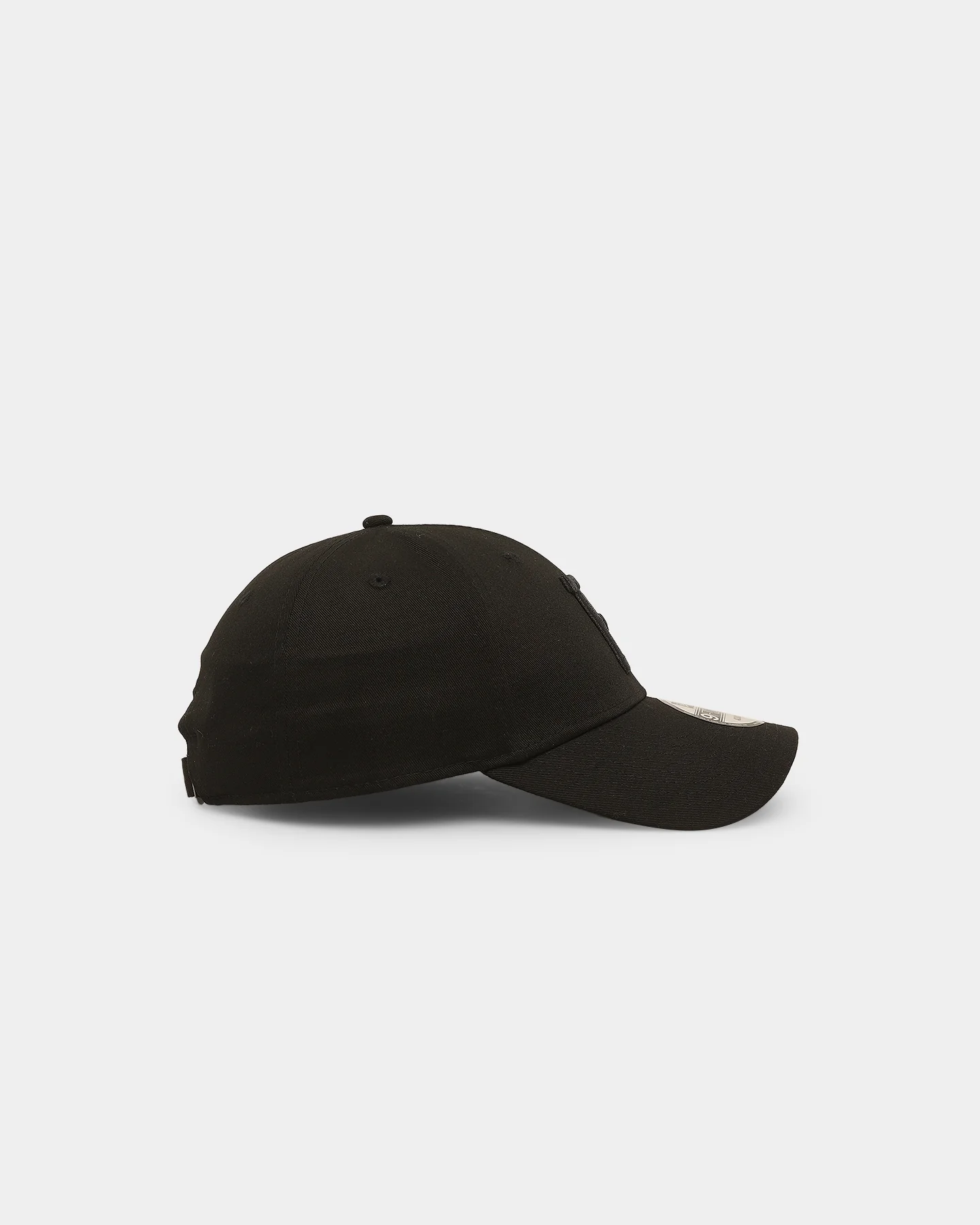 New Era Pittsburgh Pirates 'Black On Black' 9FORTY Casual Strapback Black/Black - Image 3