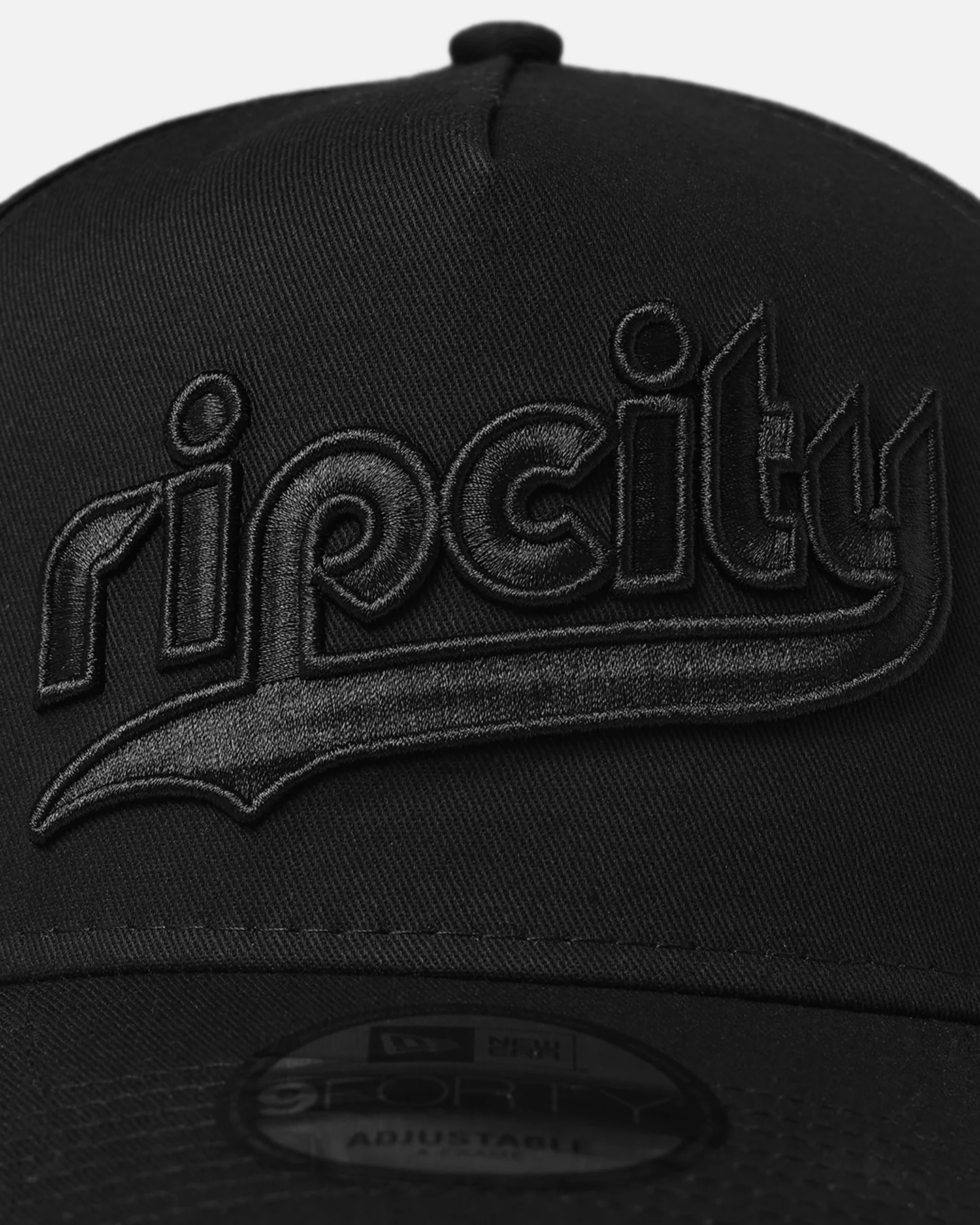 New Era Portland Trail Blazers 'NBA Black On Black' 9FORTY A-Frame Snapback Black - Image 5
