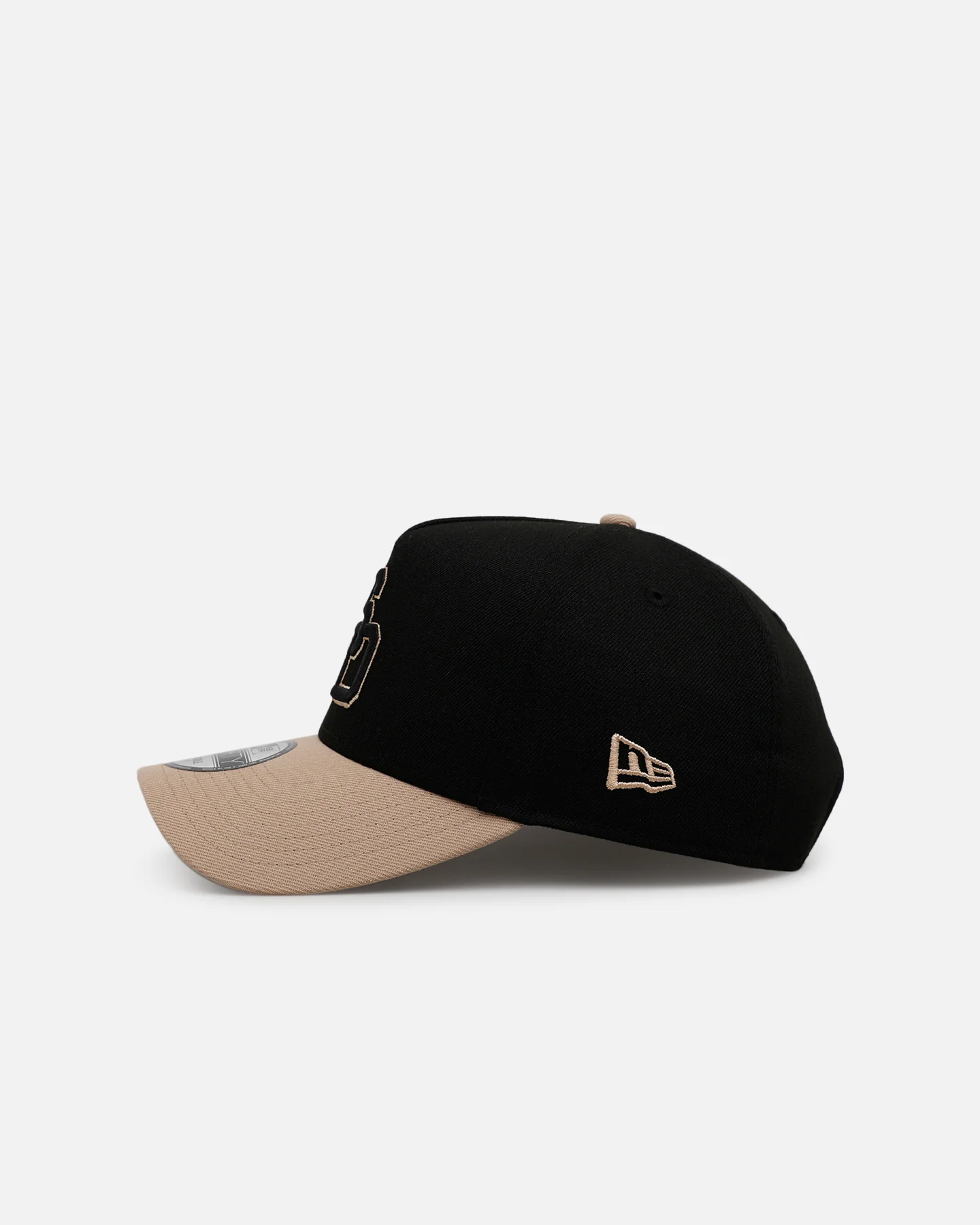 New Era San Diego Padres 'Desert Nights' 9FORTY A-Frame Snapback Black/Camel - Image 4