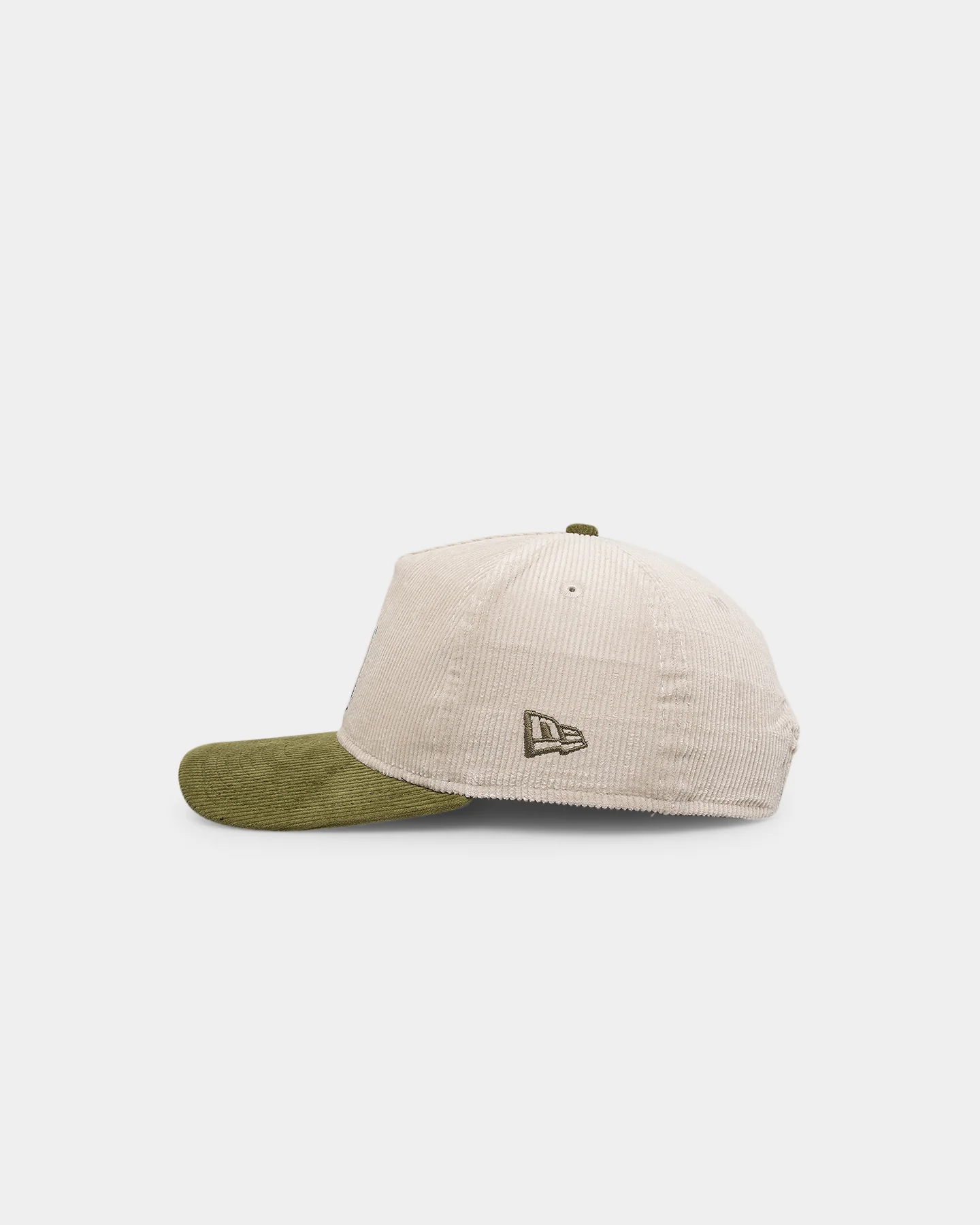 New Era San Diego Padres 'Dusty Olive' Corduroy Golfer Snapback Green Med - Image 4