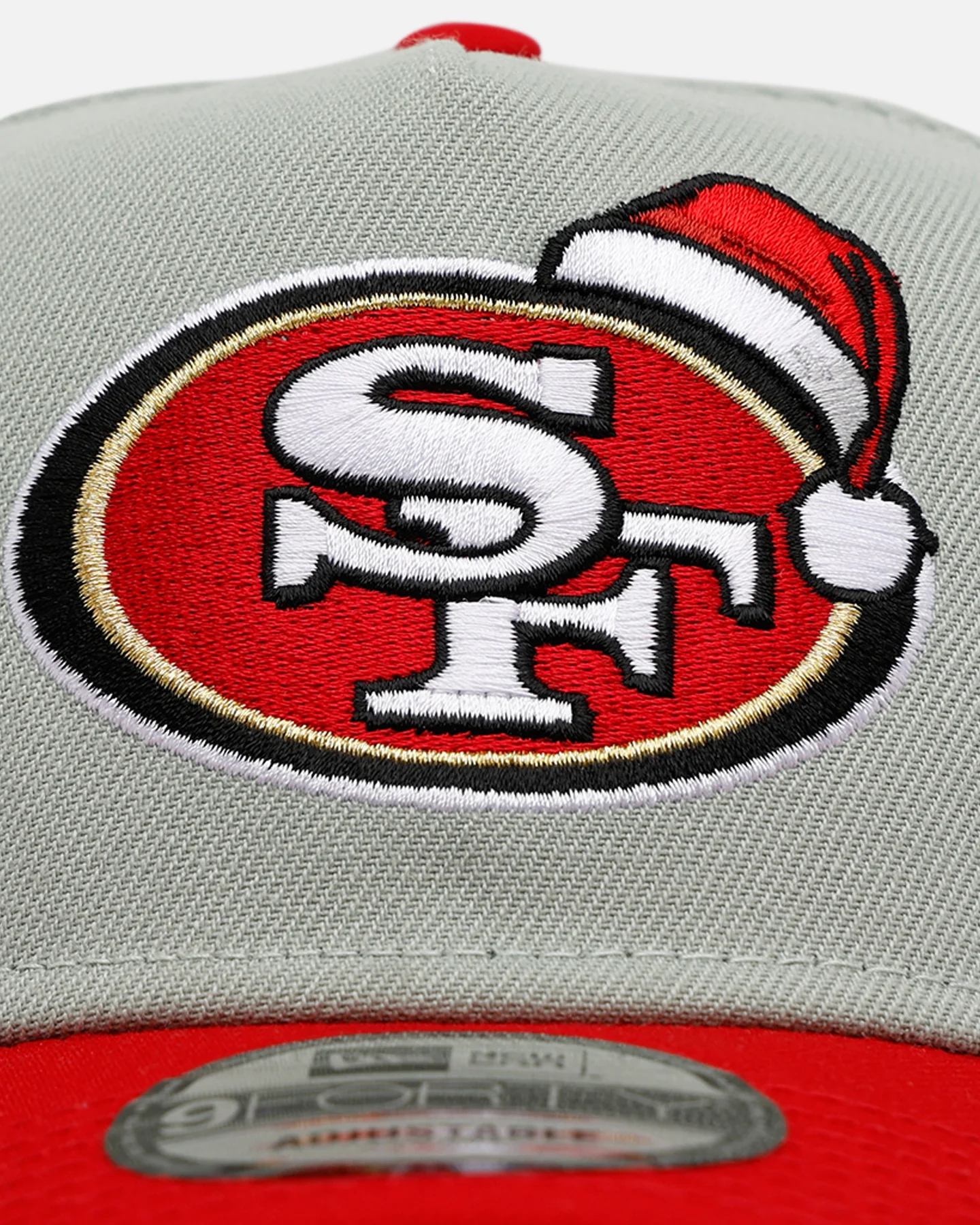 New Era San Francisco 49ers 'All I Want For Christmas' 9FORTY A-Frame Snapback Green/Red - Image 5