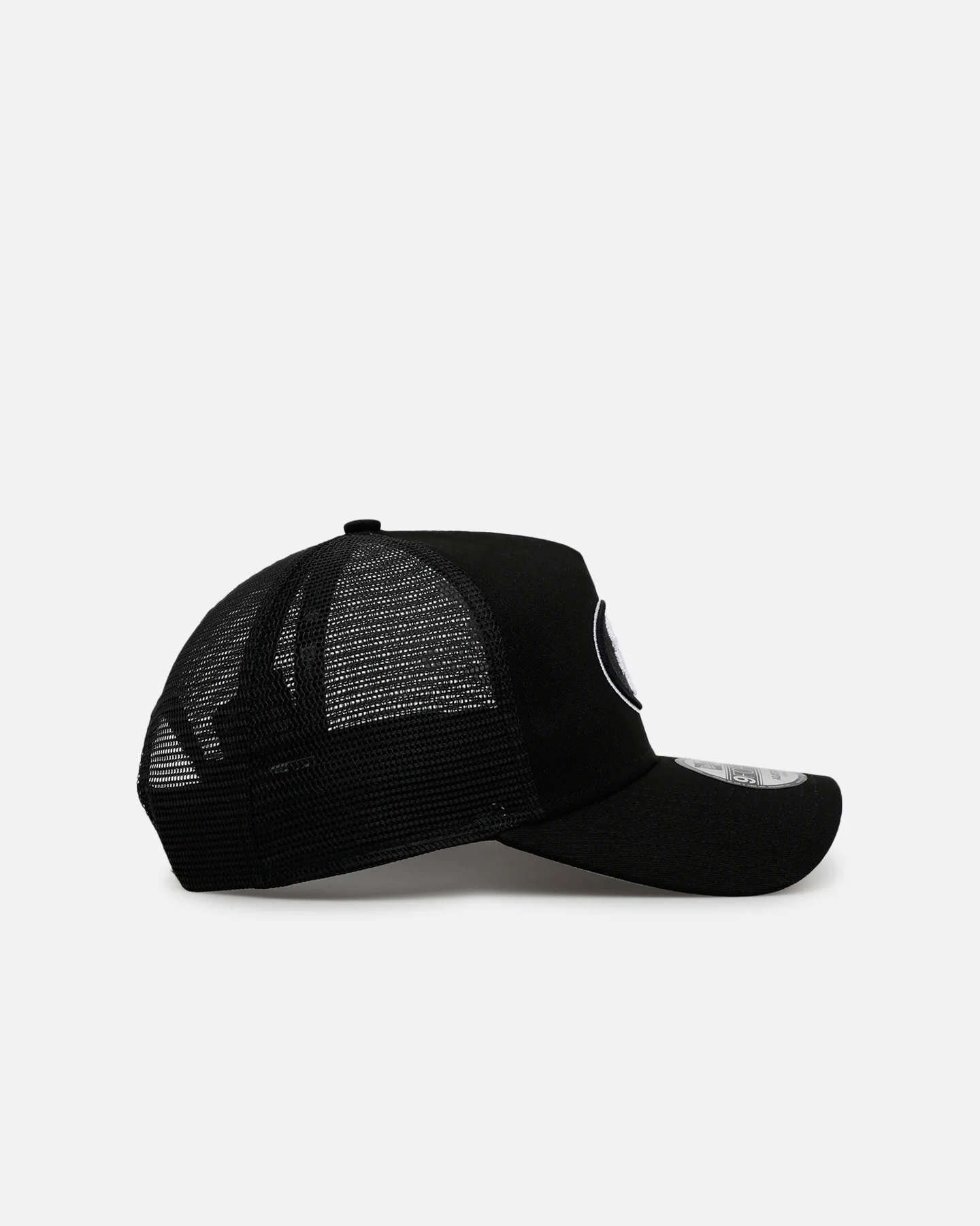 New Era San Francisco 49ers 'Cherub Trucker' 9FORTY A-Frame Trucker Snapback Black/White - Image 3