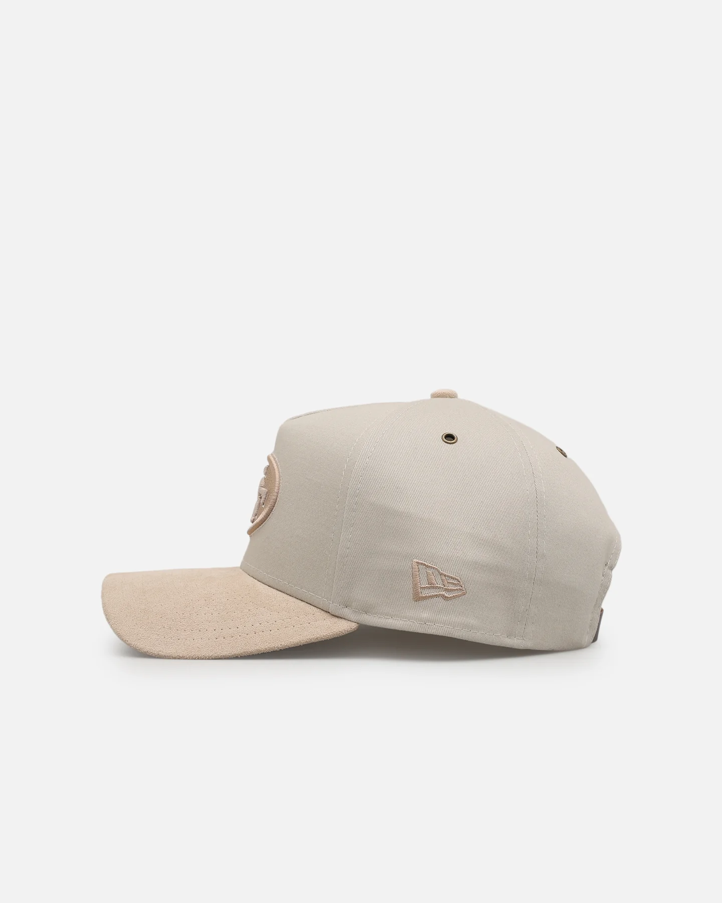 New Era San Francisco 49ers 'Cream Suede' 9FORTY A-Frame Strapback Stone/Oatmilk - Image 5