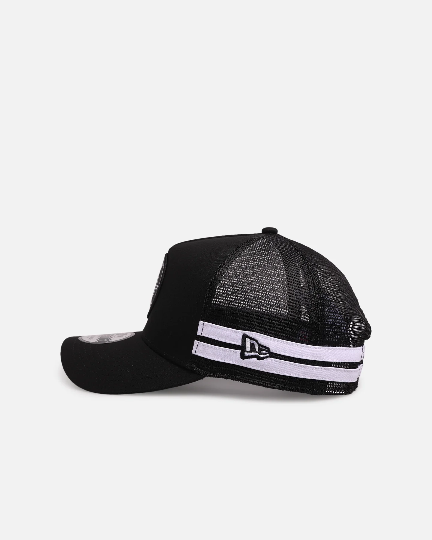 New Era San Francisco 49ers 'Stripe' 9FORTY A-Frame Trucker Snapback Black/White - Image 4