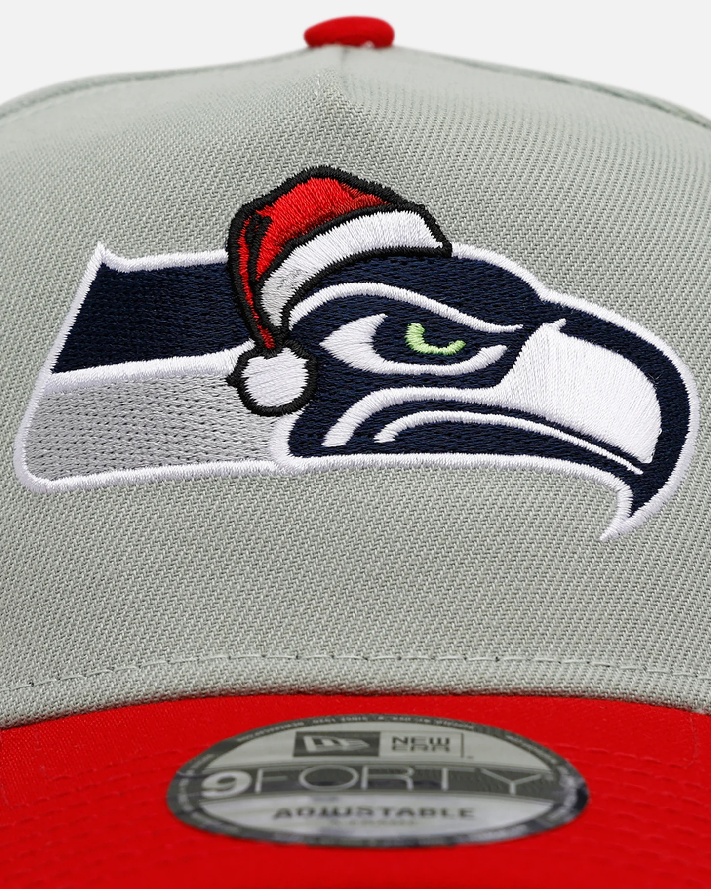 New Era Seattle Seahawks 'All I Want For Christmas' 9FORTY A-Frame Snapback Green/Red - Image 5