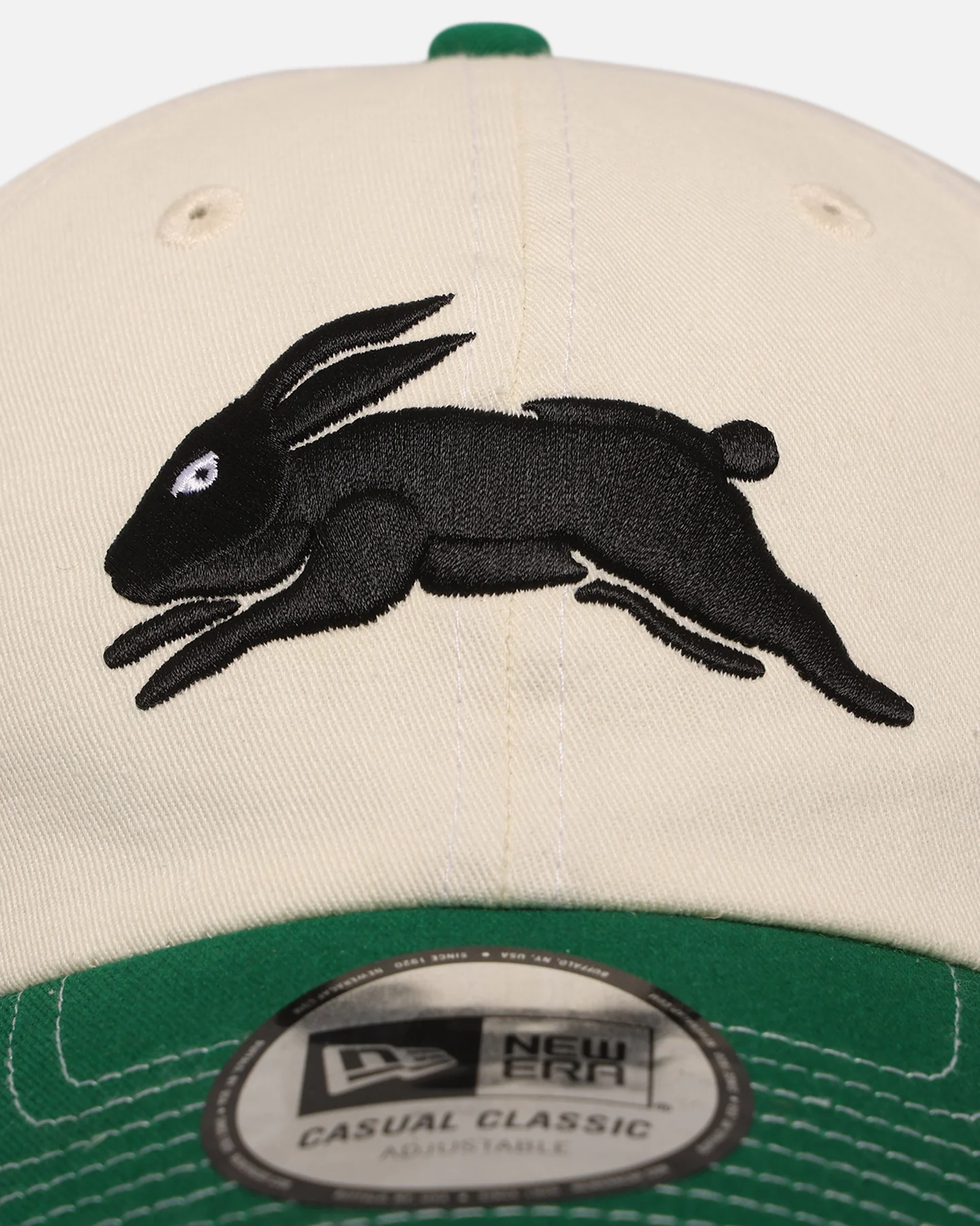 New Era South Sydney Rabbitohs 'NRL 2-Tone 2025 Collection' Casual Classic Strapback Chrome White - Image 5