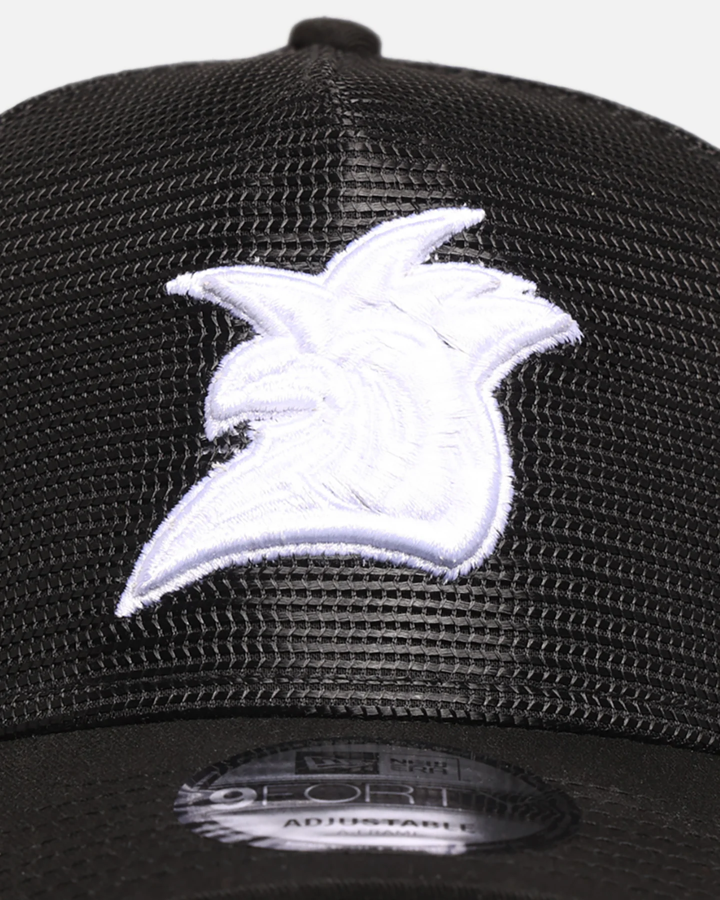 New Era Sydney Roosters 'NRL Mesh Crown' 9FORTY A-Frame Trucker Snapback Black - Image 5