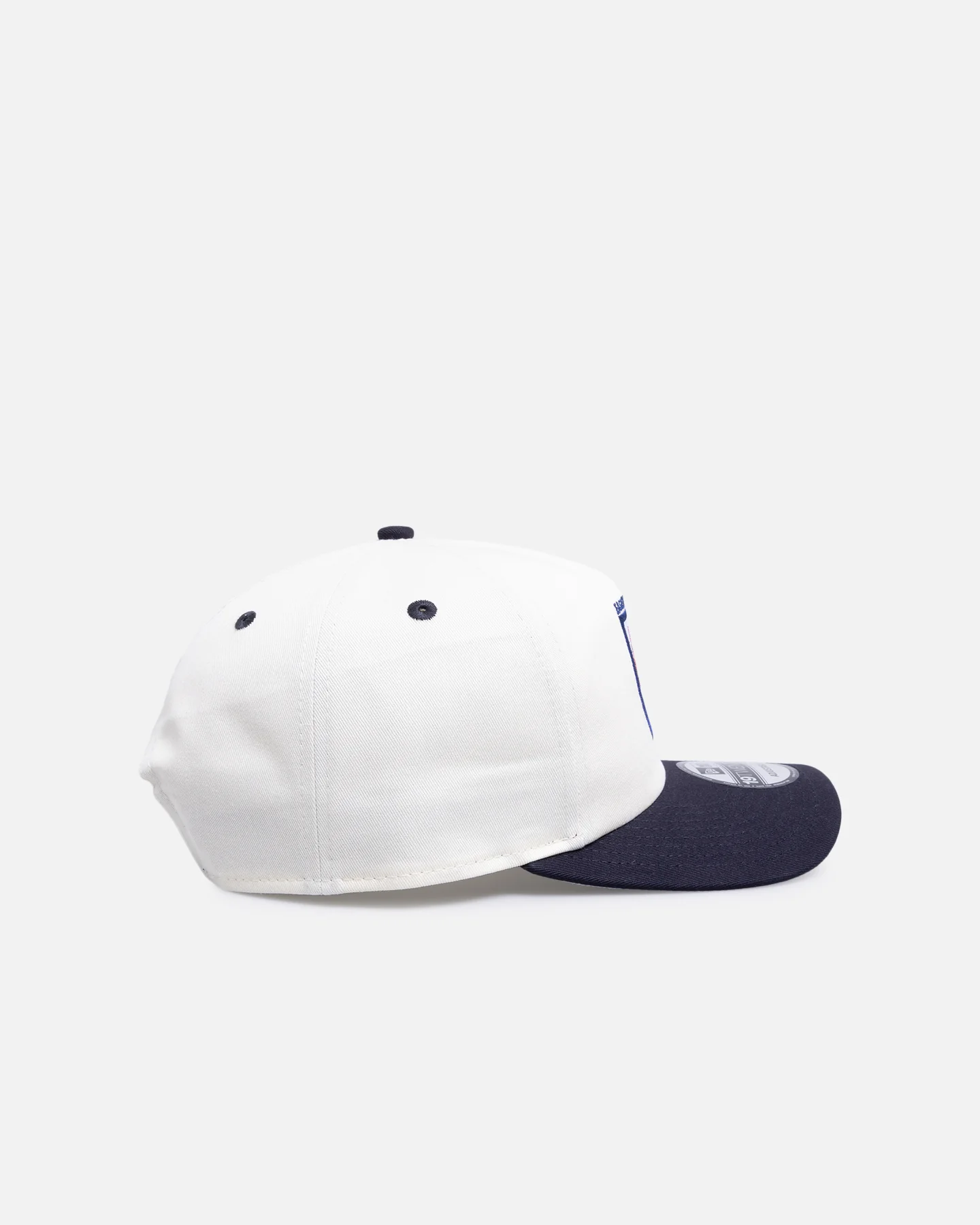 New Era Sydney Roosters 'Retro Chrome' 19TWENTY Snapback Official Team Colour - Image 3