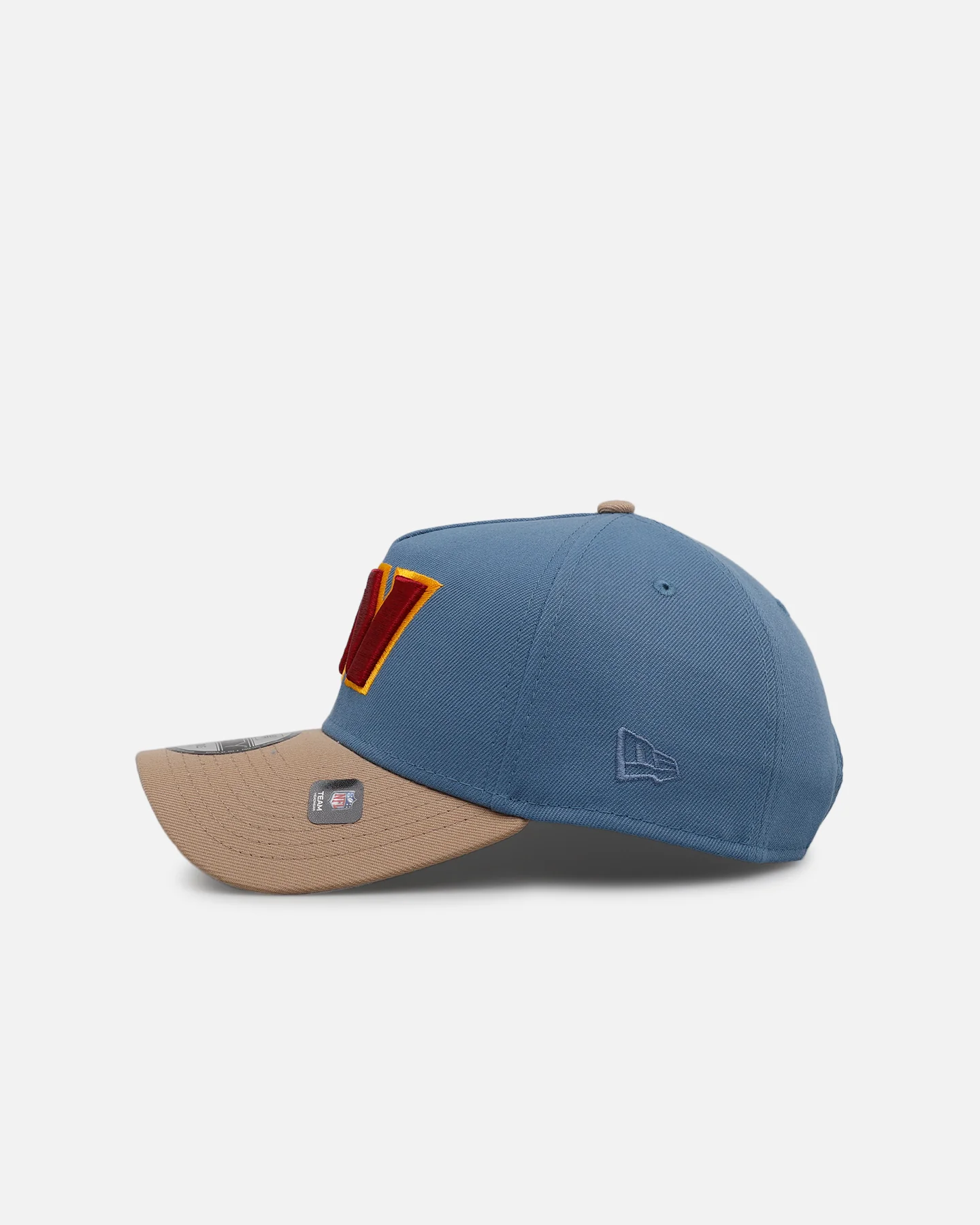 New Era Washington Commanders 'Easy Breezy' 9FORTY A-Frame Snapback Blue/Tan - Image 4