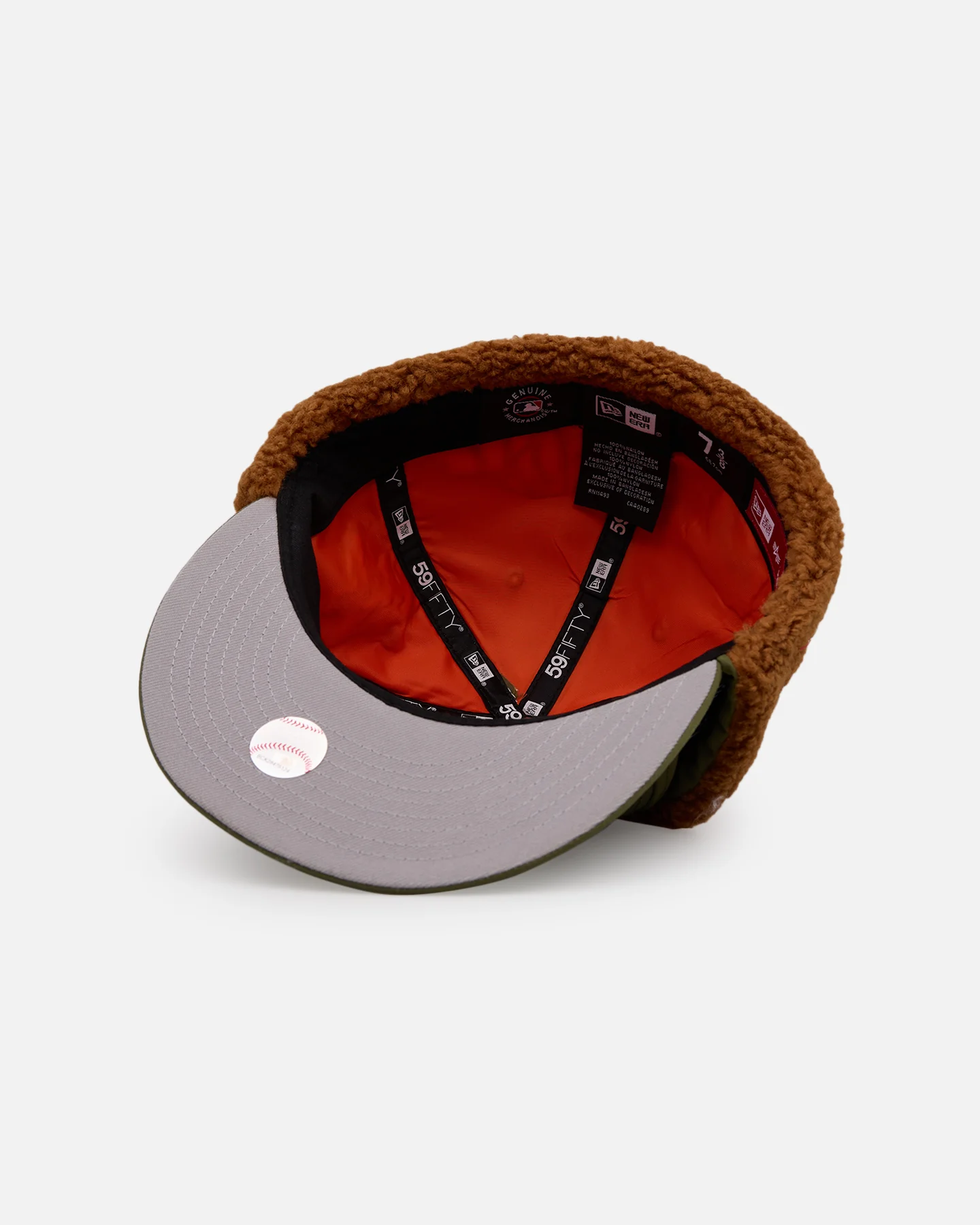 New Era X Alpha Industries New York Yankees 59FITY Dog Ear Fitted Olive - Image 6